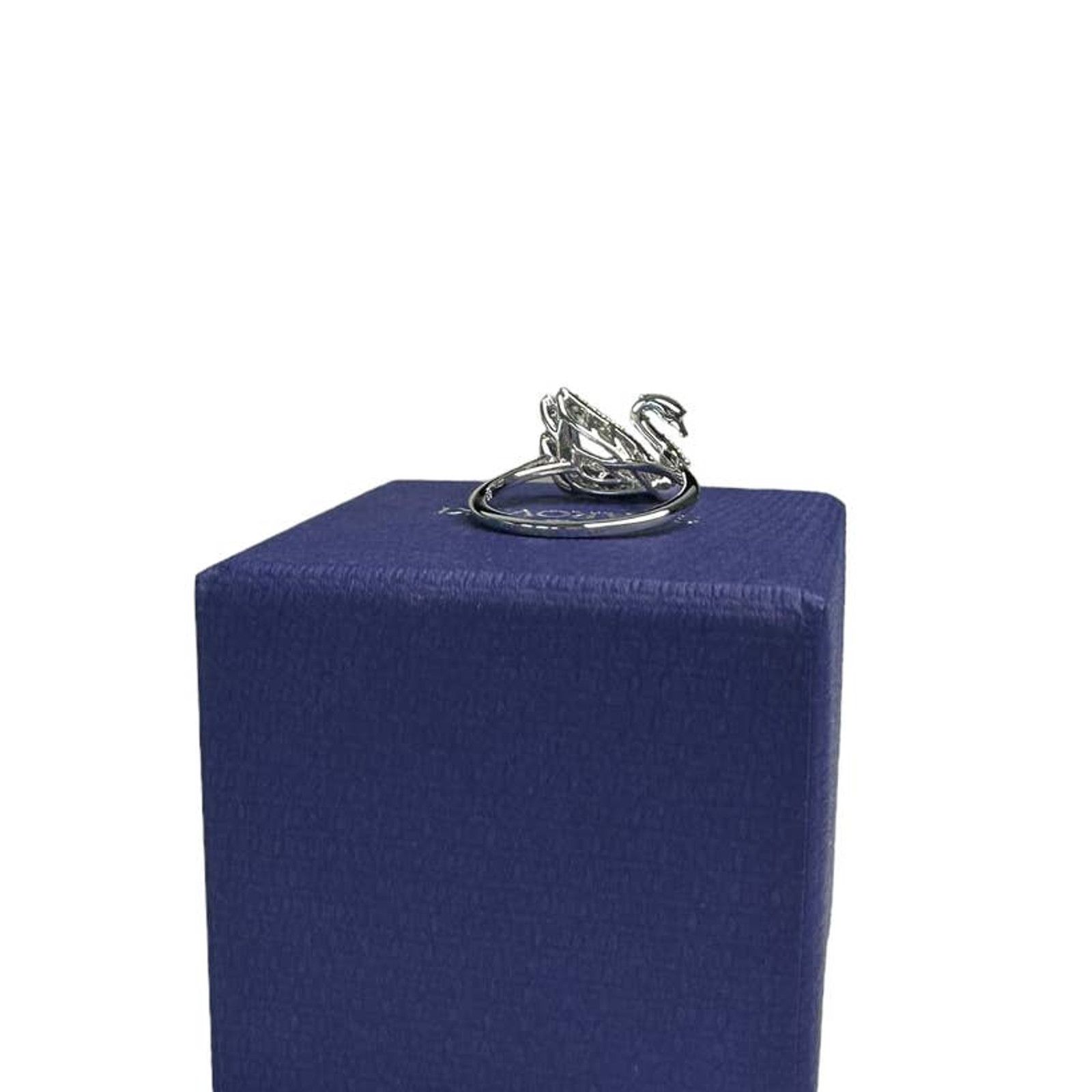 Swarovski Swarovski Dancing Swan ring Swan, White EUR 52 / USA 6 Size ONE SIZE - 4 Thumbnail