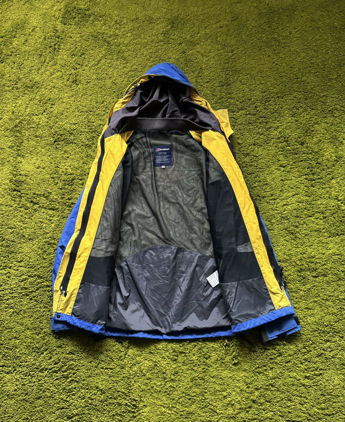 Berghaus × Designer Berghaus gorpcore style Gore-Tex membrane jacket Size US M / EU 48-50 / 2 - 3 Thumbnail