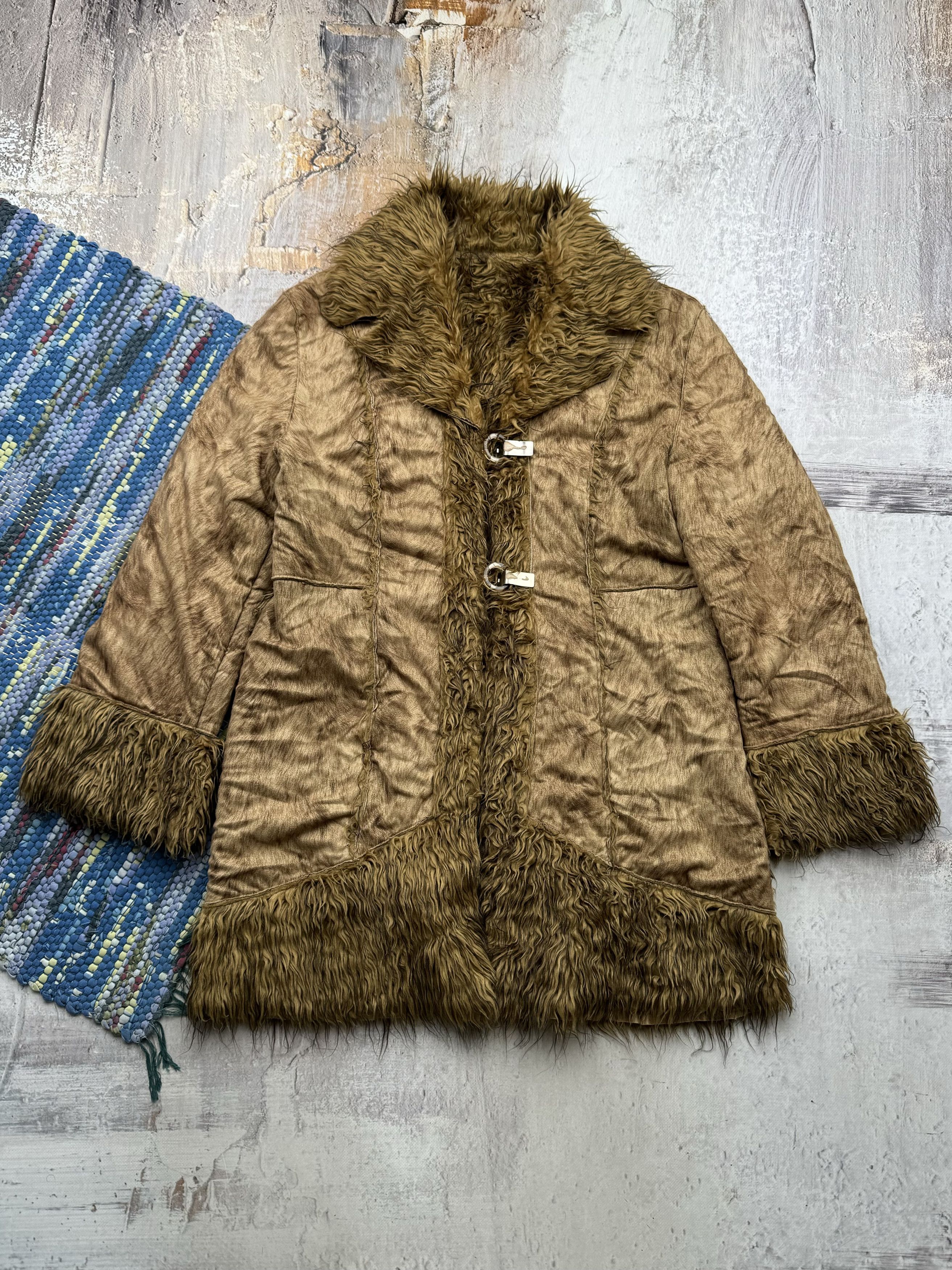 Vintage Vintage Faded Faux Fur Coat A186(495)D15 Size M / US 6-8 / IT 42-44 - 1 Thumbnail