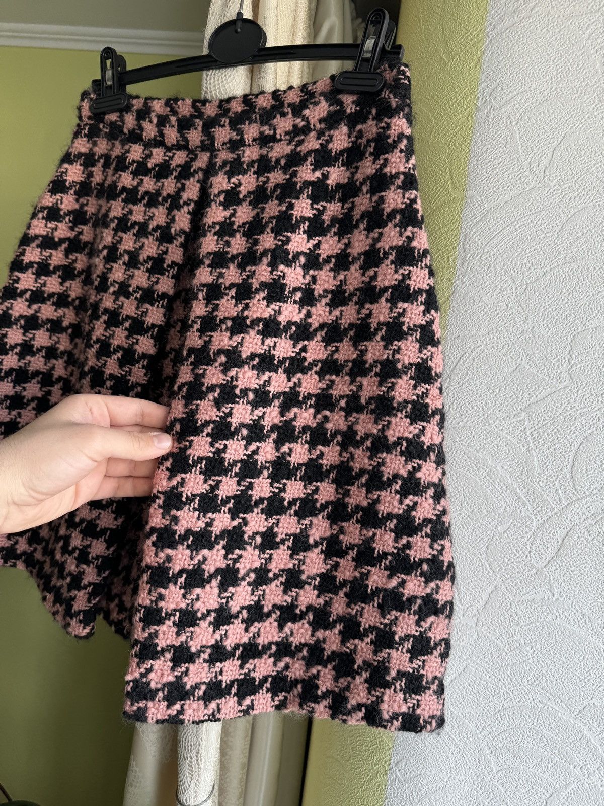 Moschino Moschino Cheap and Chic Houndstooth High Waist Wool Skirt Size 28" / US 6 / IT 42 - 4 Thumbnail