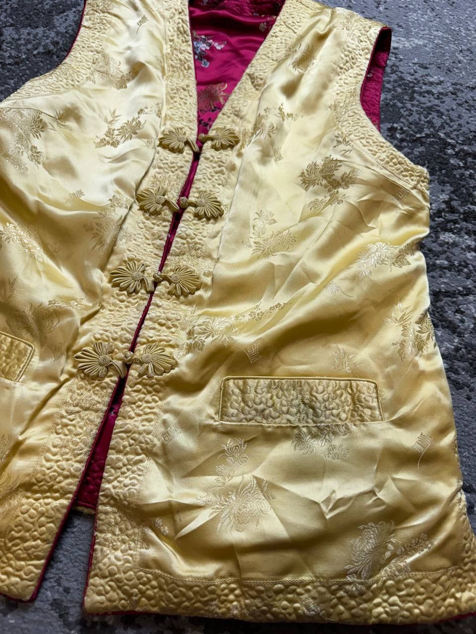 Japanese Brand × Vintage Vintage Reversible Satin Chinese Padded Waistcoat Gilet Vest Size L / US 10 / IT 46 - 9 Thumbnail