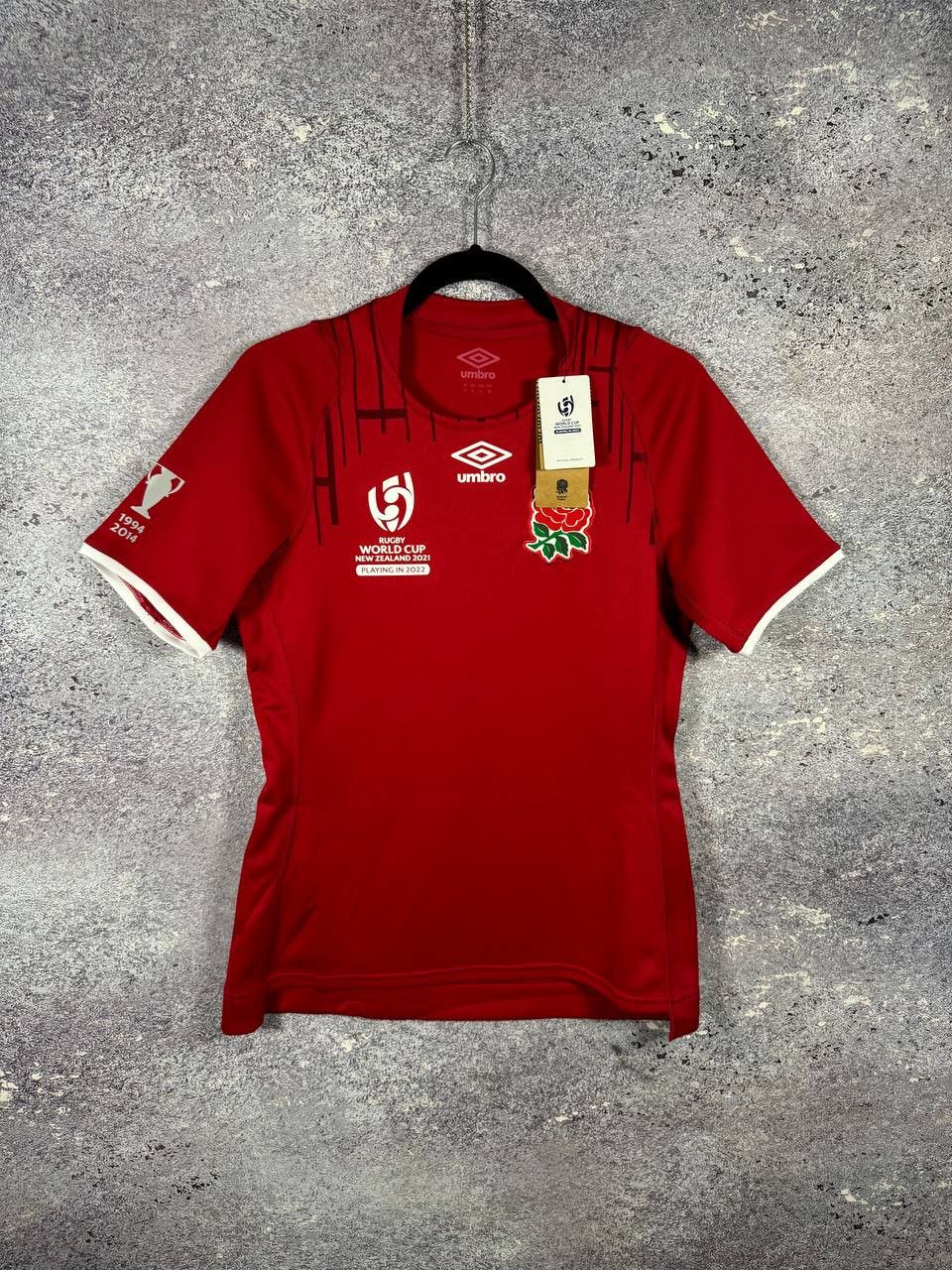 Umbro NWT England Rugby Jersey Women's UK12 Umbro ALT World Cup Size US S / EU 44-46 / 1 - 1 Thumbnail