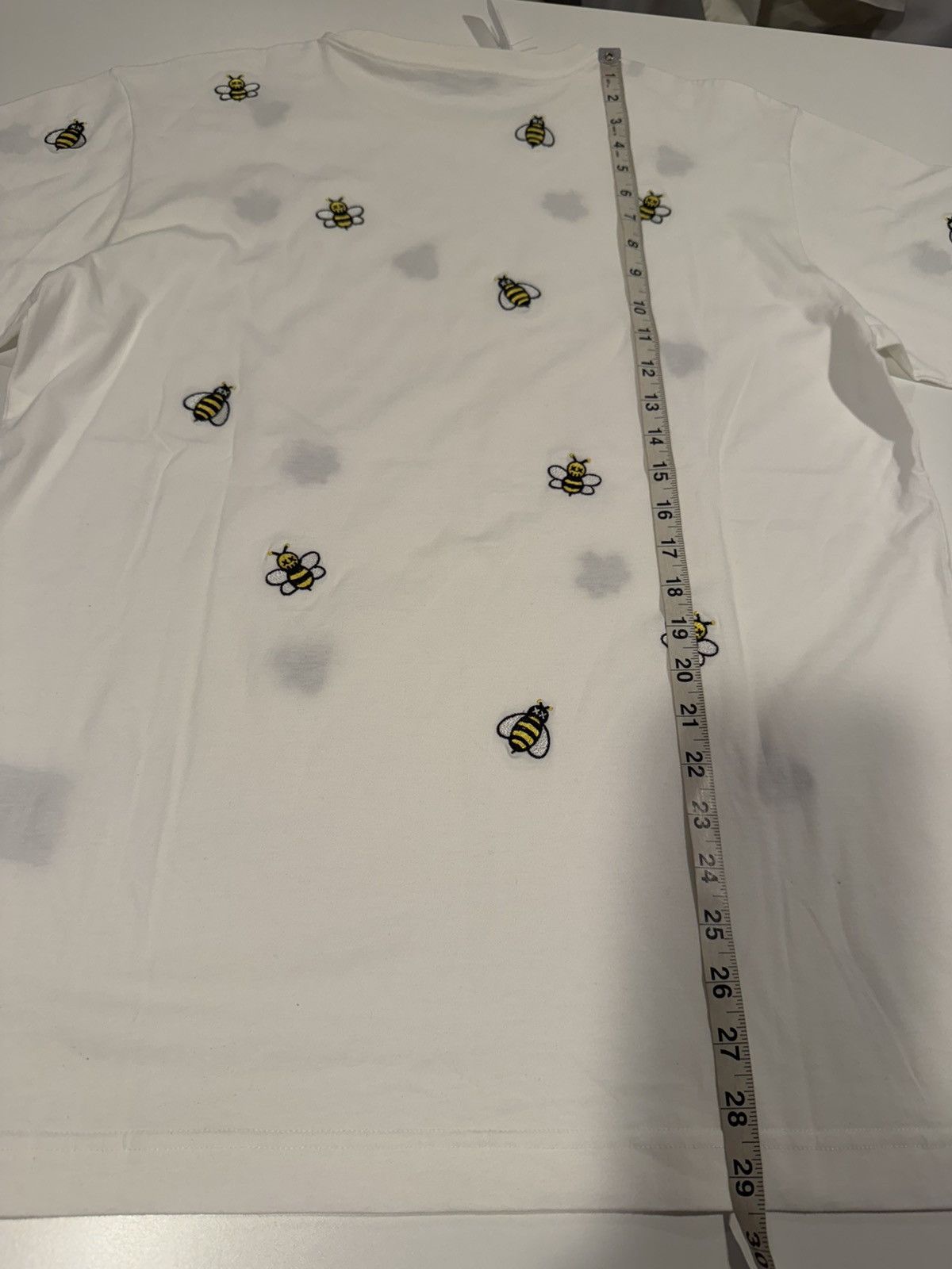 Dior Dior Kaws bee t shirt M Size US M / EU 48-50 / 2 - 9 Thumbnail