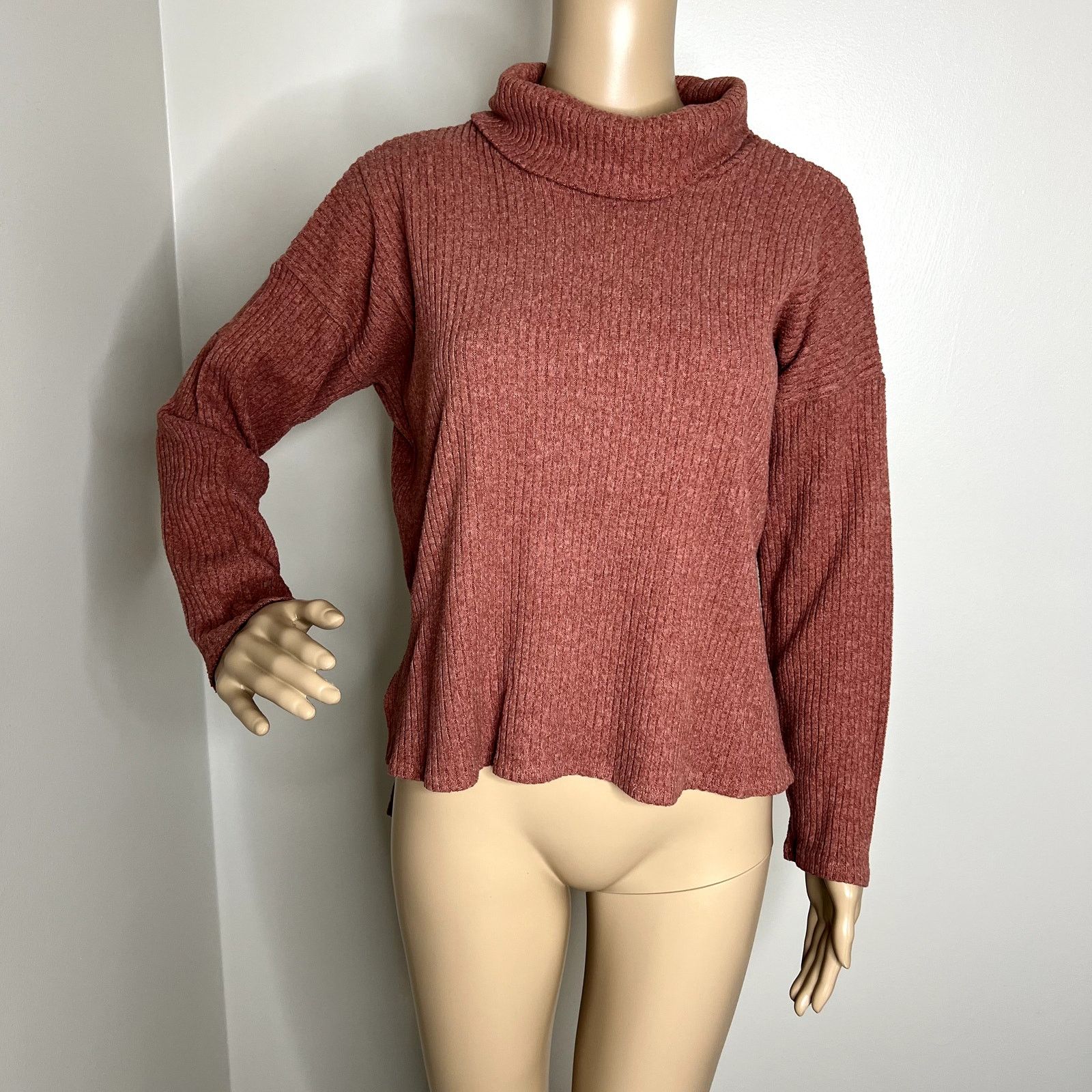 Forever 21 Forever 21 Pink Knit Turtleneck Sweater Size S / US 4 / IT 40 - 7 Thumbnail