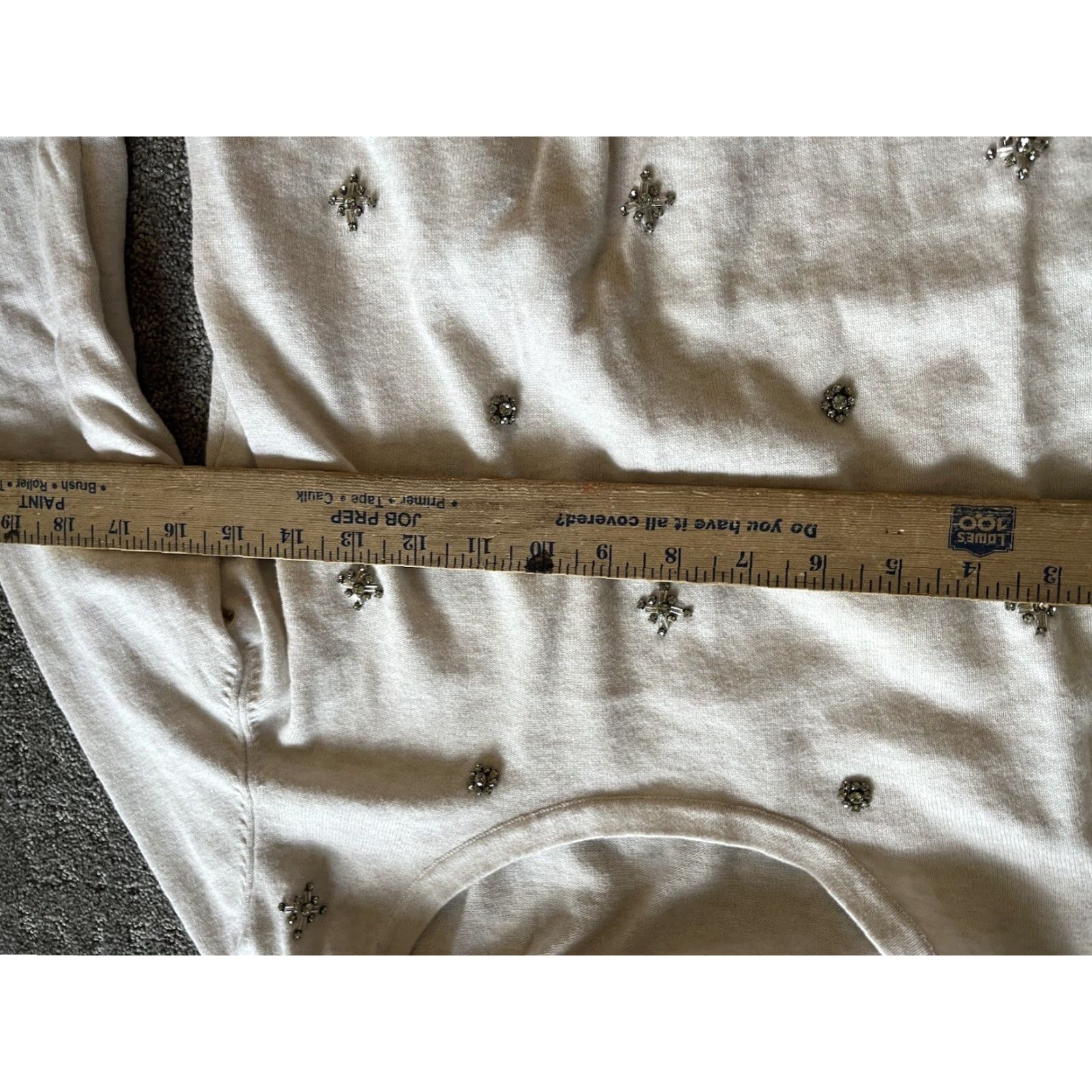 Tommy Hilfiger VINTAGE Tommy Hilfiger Pullover Sweater Women Size M White Rhinestone Jewels Size M / US 6-8 / IT 42-44 - 4 Thumbnail