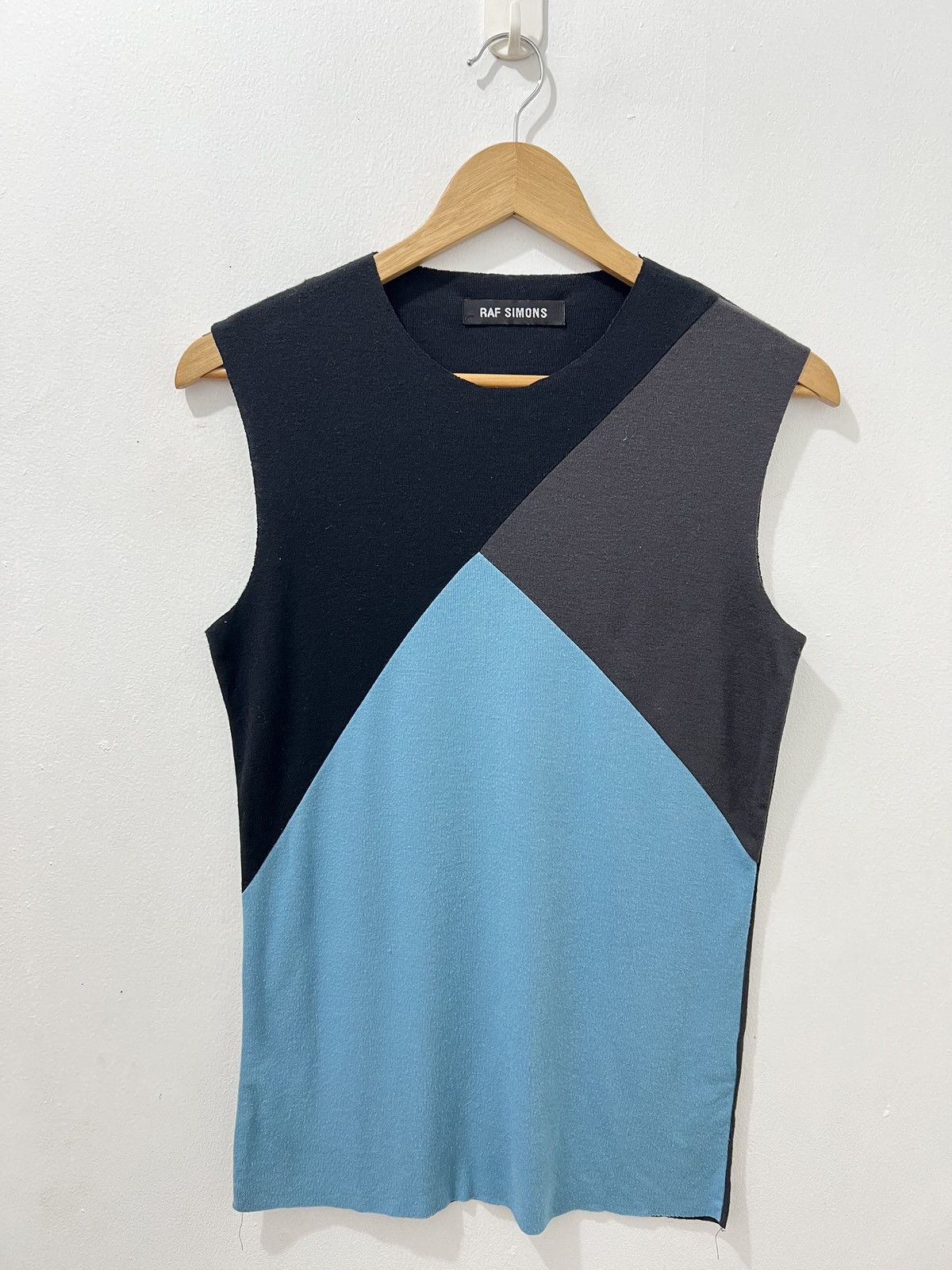 Raf Simons Archive Raf Simons - SS2000 ‘Summa Cum Laude’ Sleeveless Top Size US S / EU 44-46 / 1 - 4 Thumbnail