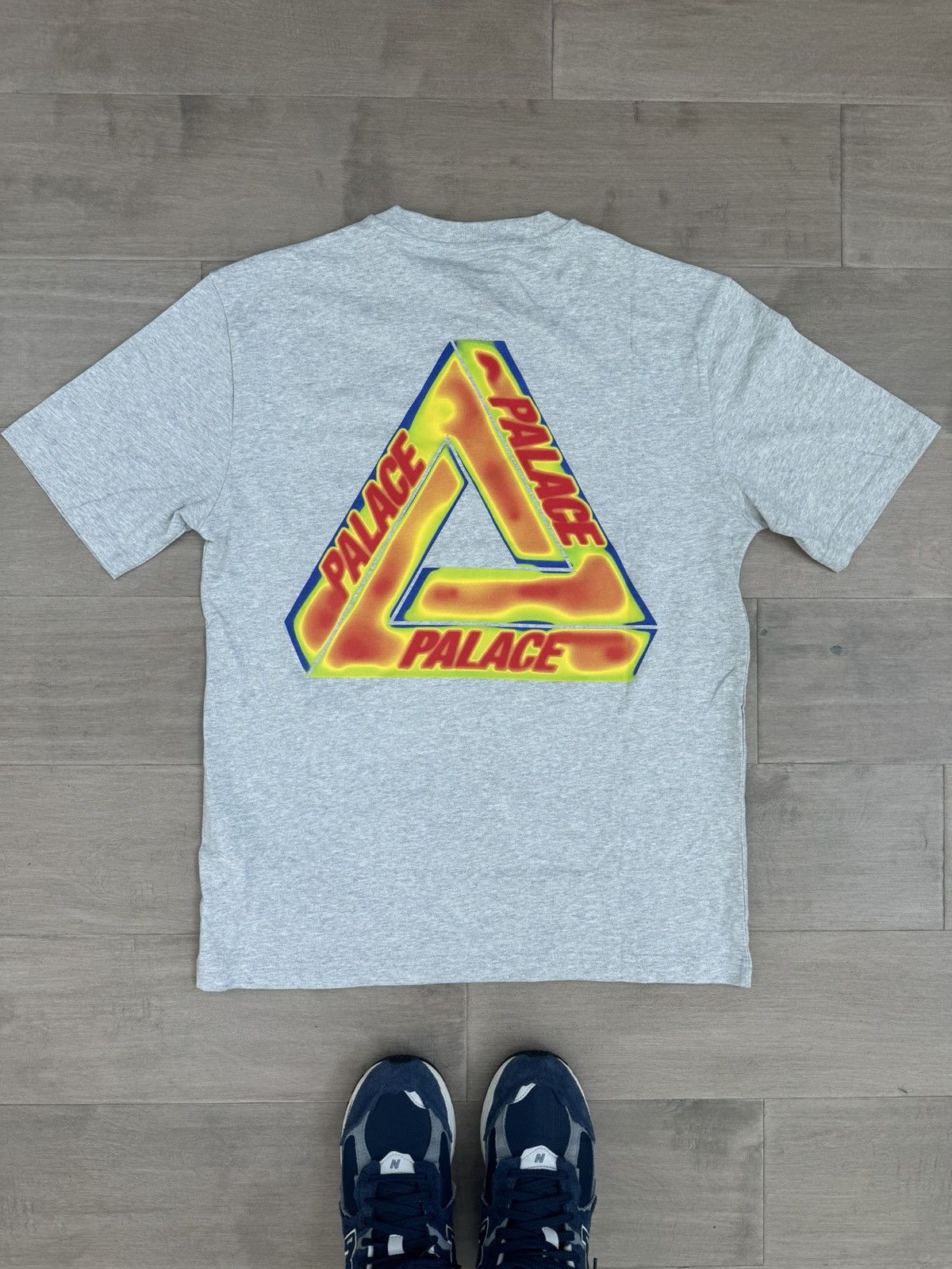 PALACE Heat Sensi T-shirt - POIZON