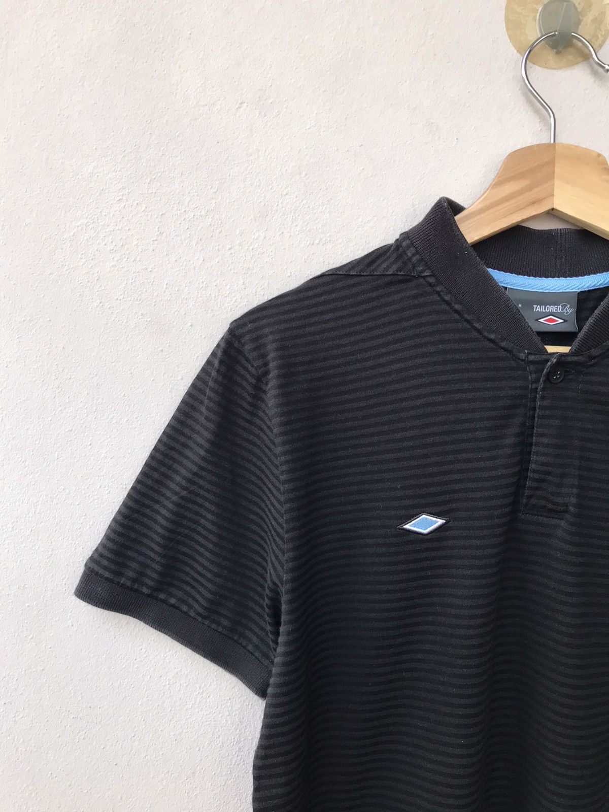 Umbro Manchester City Stripes Henley Distressed Tee Size US M / EU 48-50 / 2 - 2 Thumbnail