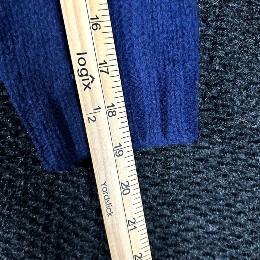 Vintage VINTAGE British Handknits Cardigan Shirt Women XL Blue Three Button Cable Knit Shetland Wool Size L Size XL / US 12-14 / IT 48-50 - 5 Thumbnail