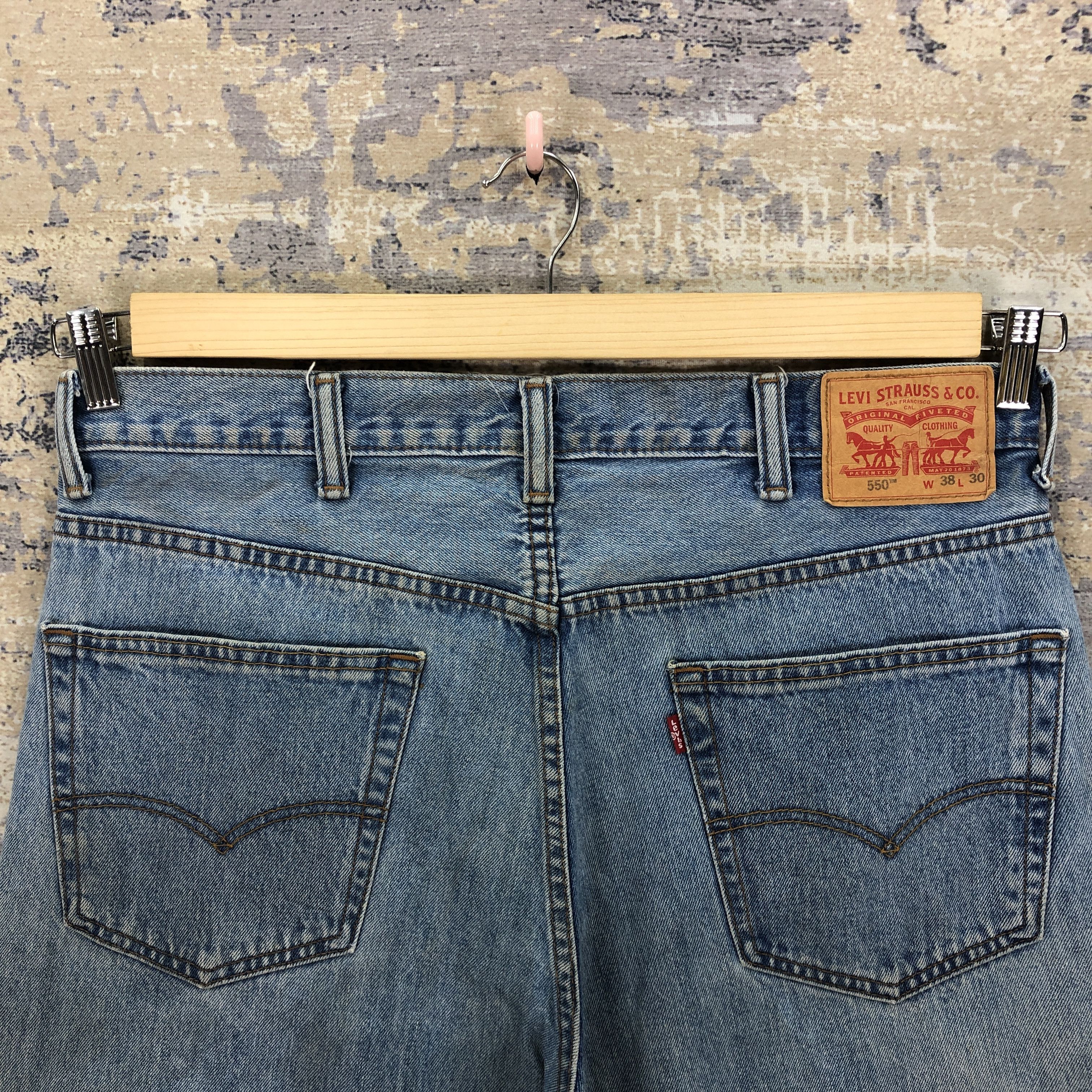 Levi's Vintage Levis 550 Light Wash Denim Dirty Levi's Faded Jeans Size US 36 / EU 52 - 4 Thumbnail