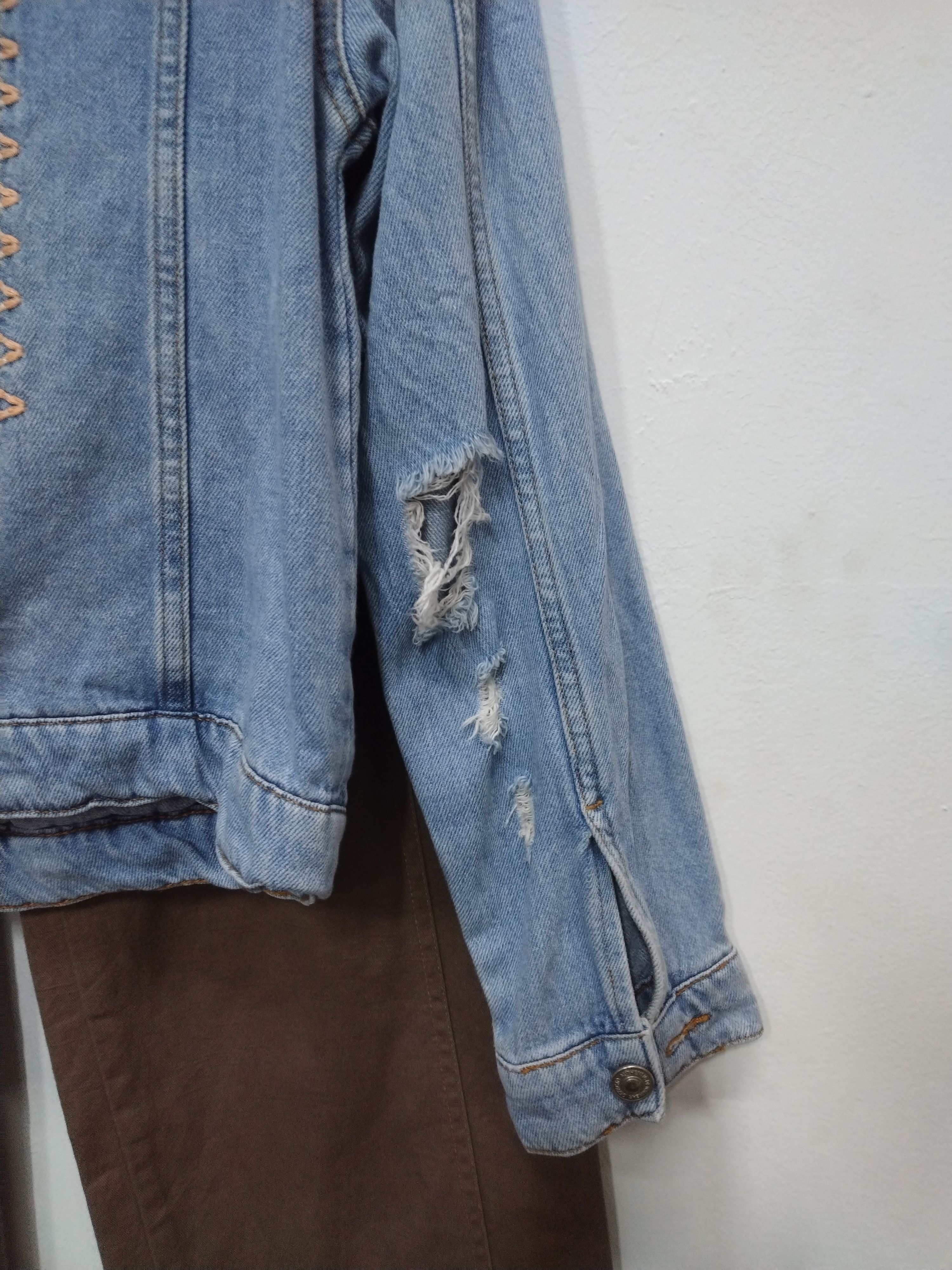 Seditionaries Vintage Distressed Design embroidered De Facto Denim Jacket Size L / US 10 / IT 46 - 13 Thumbnail