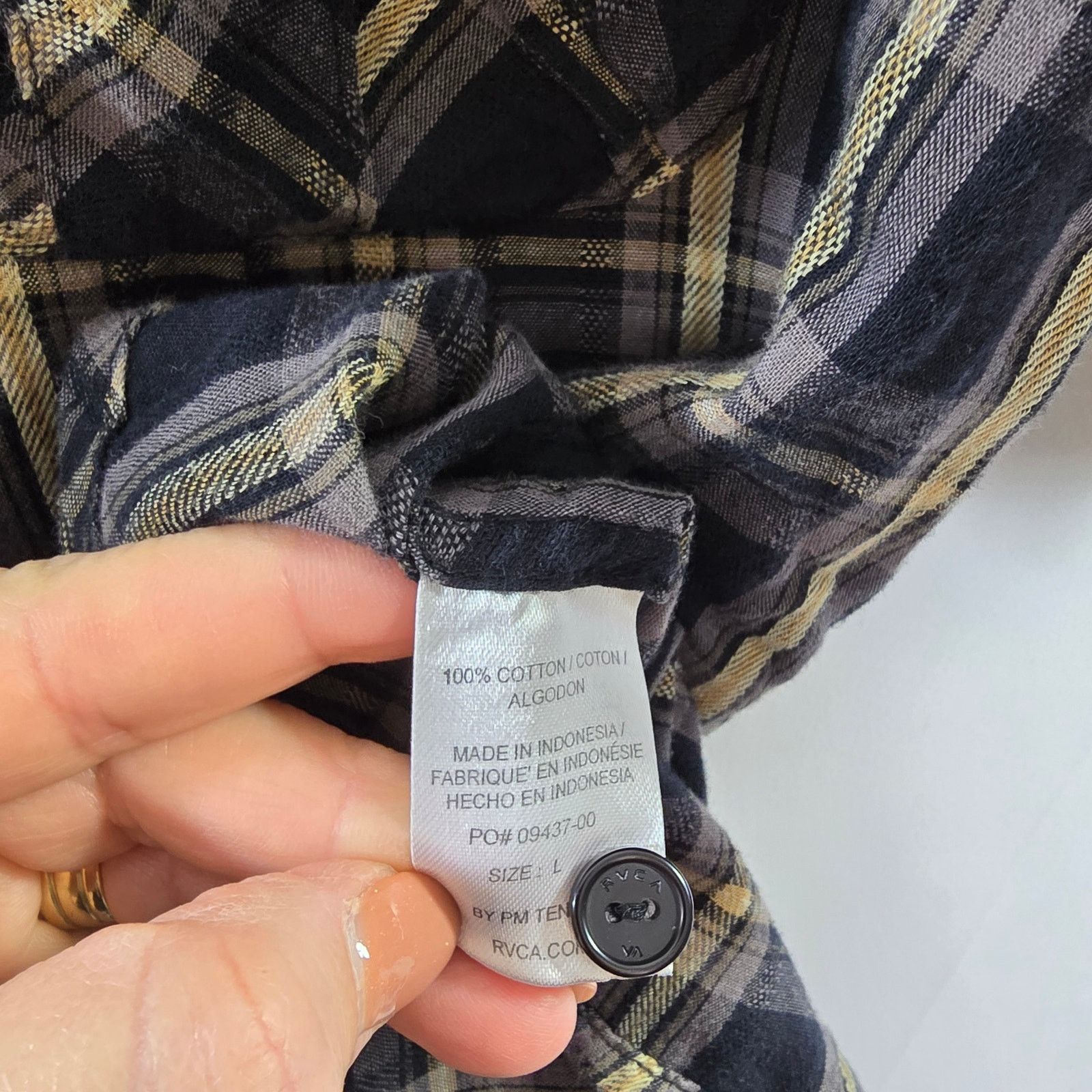 RVCA RVCA Black Tan Plaid Short Sleeve Button-up Shirt Sz Large Size US L / EU 52-54 / 3 - 5 Thumbnail
