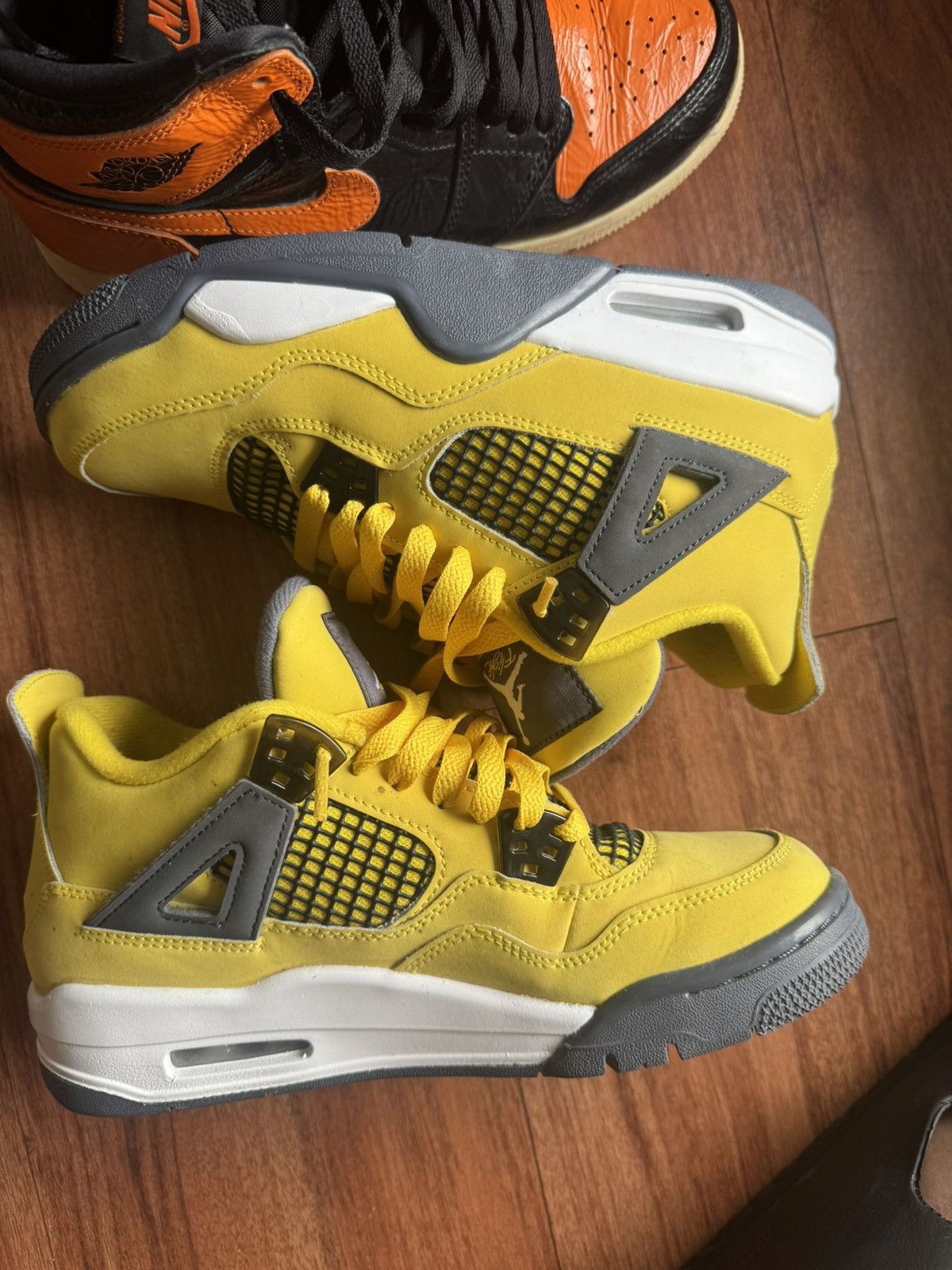 Jordan Brand Jordan 4 Lightning Size US 6 / EU 39 - 3 Thumbnail