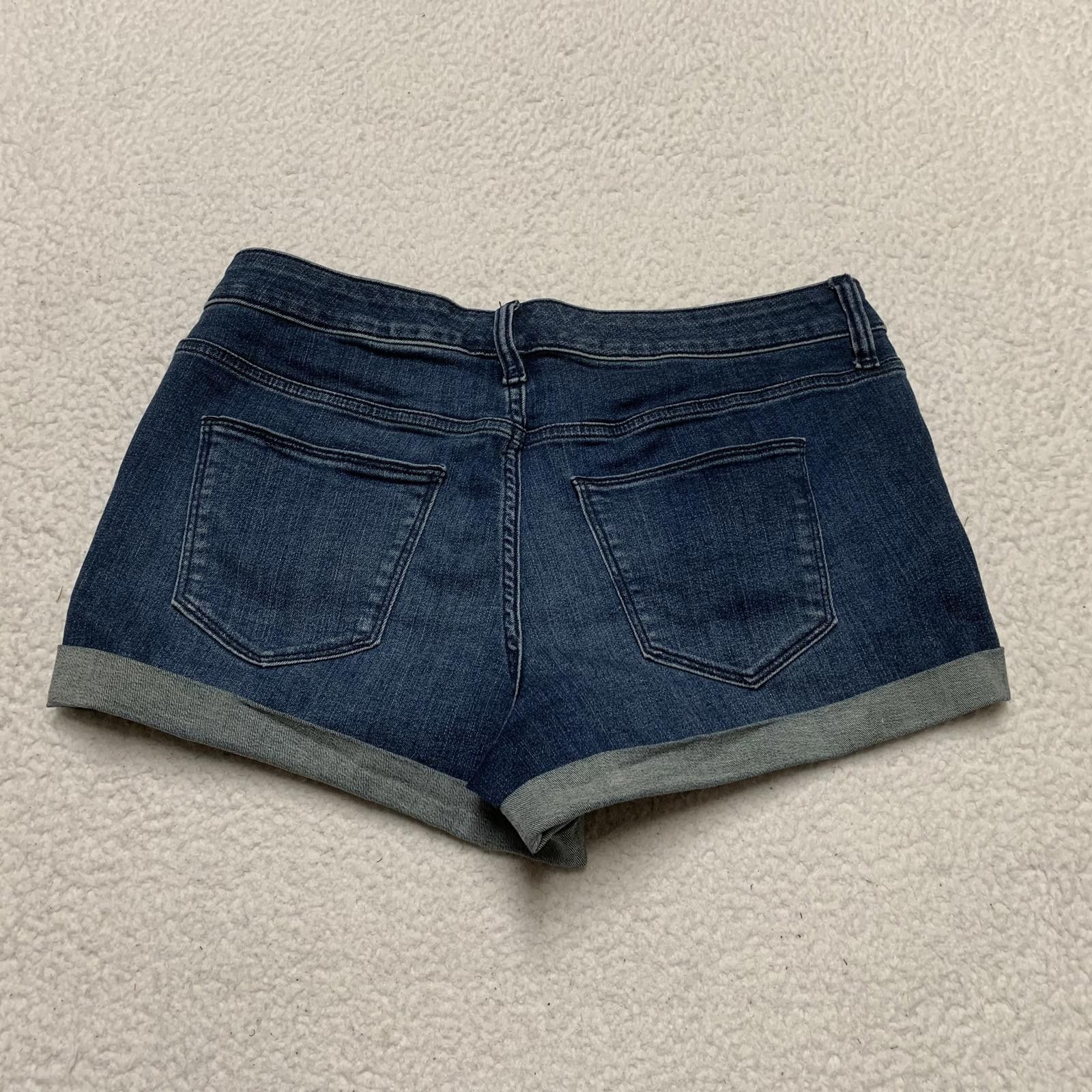 Other Universal Thread Women's Size 10 Blue Mid Rise Denim Shorts Size 32" / US 10 / IT 46 - 10 Thumbnail