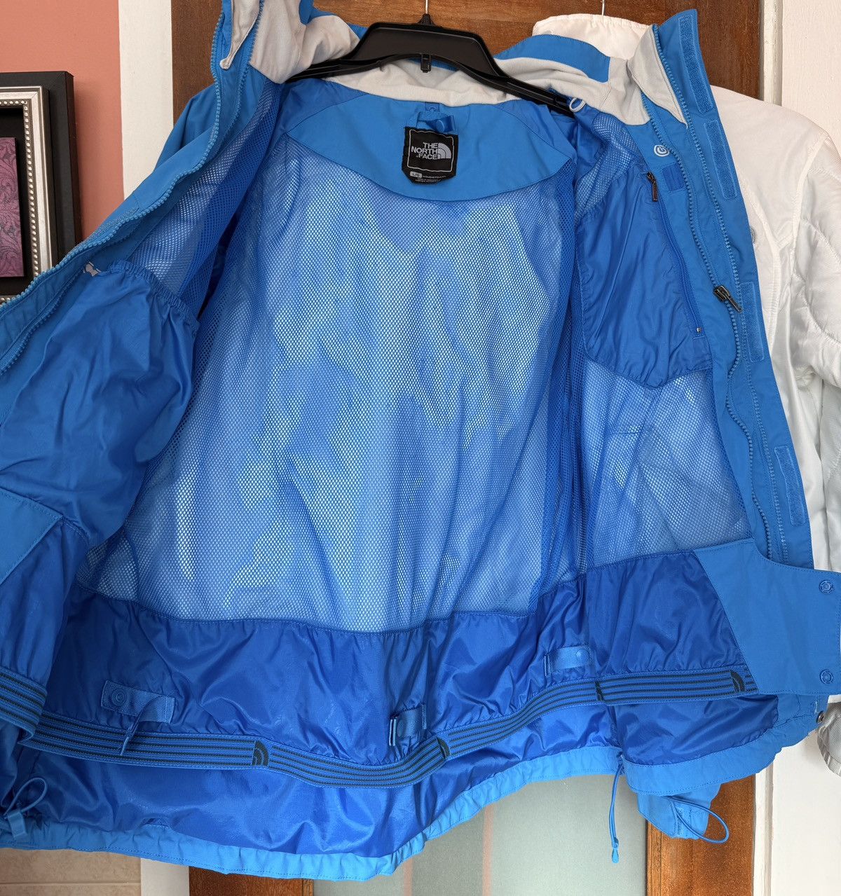 The North Face The North Face VINTAGE Hyvent Triclimate 3 in 1 Cyan/White Jacket Size L / US 10 / IT 46 - 12 Thumbnail