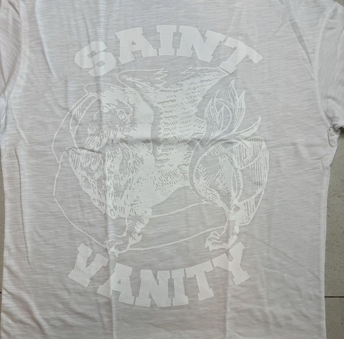 Saint Vanity Saint vanity griffin white out t shirt SIZE SMALL Size US M / EU 48-50 / 2 - 5 Thumbnail
