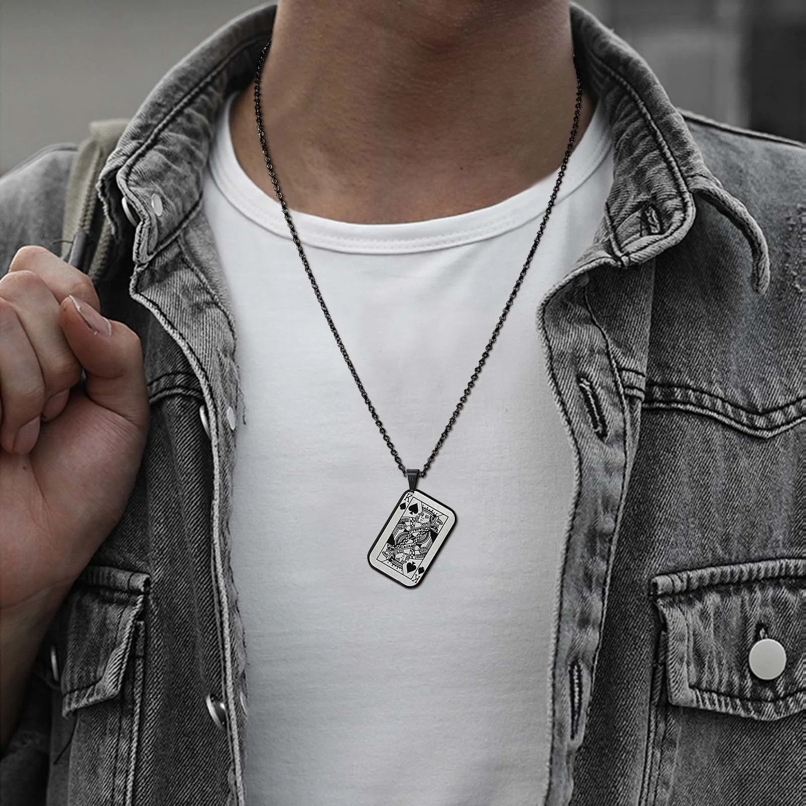 Jewelry King of Hearts Pendant Necklace Size ONE SIZE - 2 Thumbnail