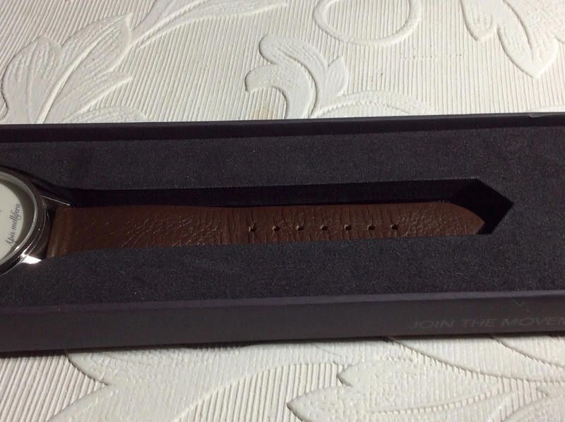 Designer Unknown bee dial brown leather strap watch Size ONE SIZE - 9 Thumbnail