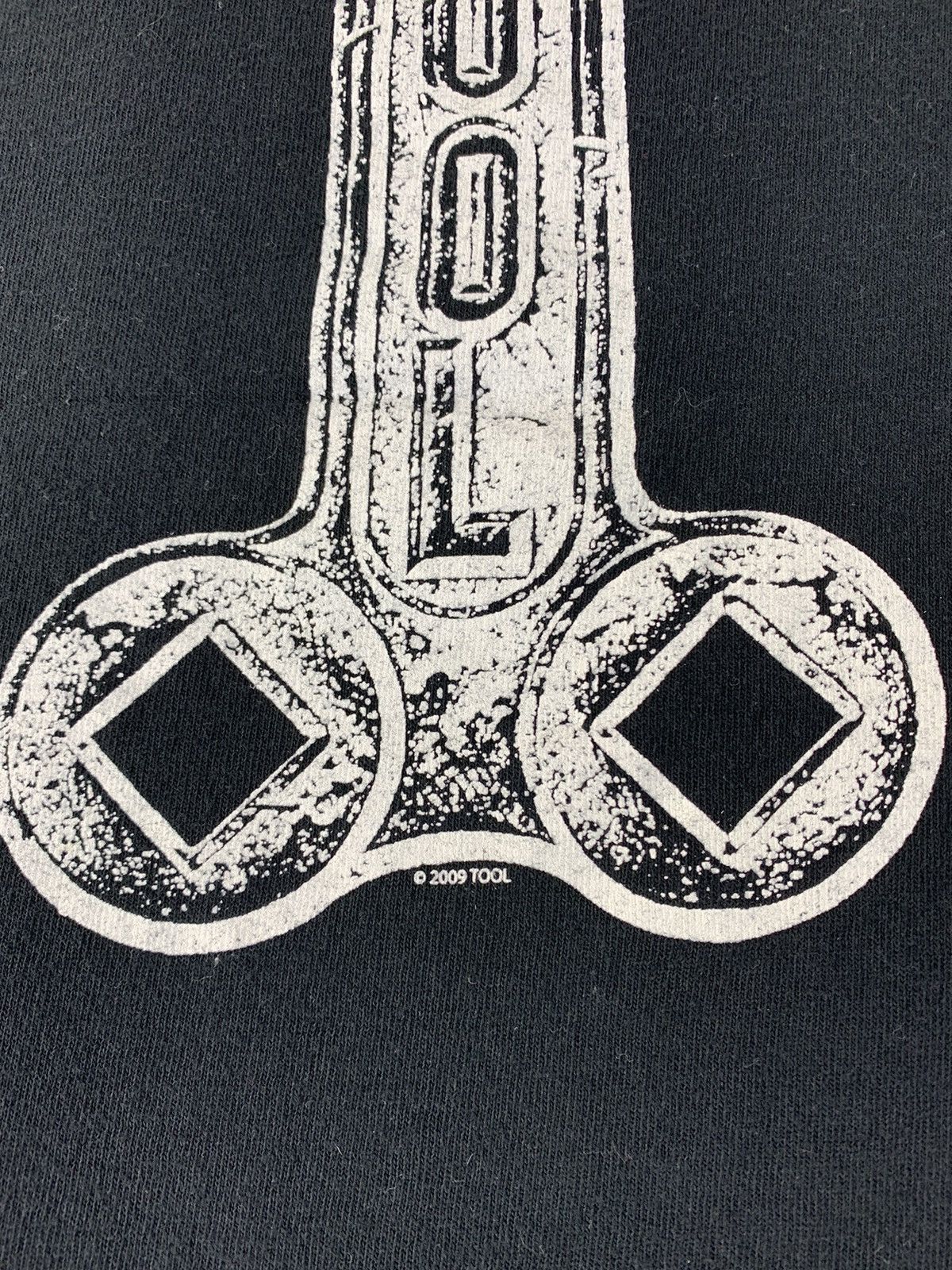 Band Tees Tool Los Angeles California American Rock Band Big LogoTee Size US S / EU 44-46 / 1 - 6 Thumbnail