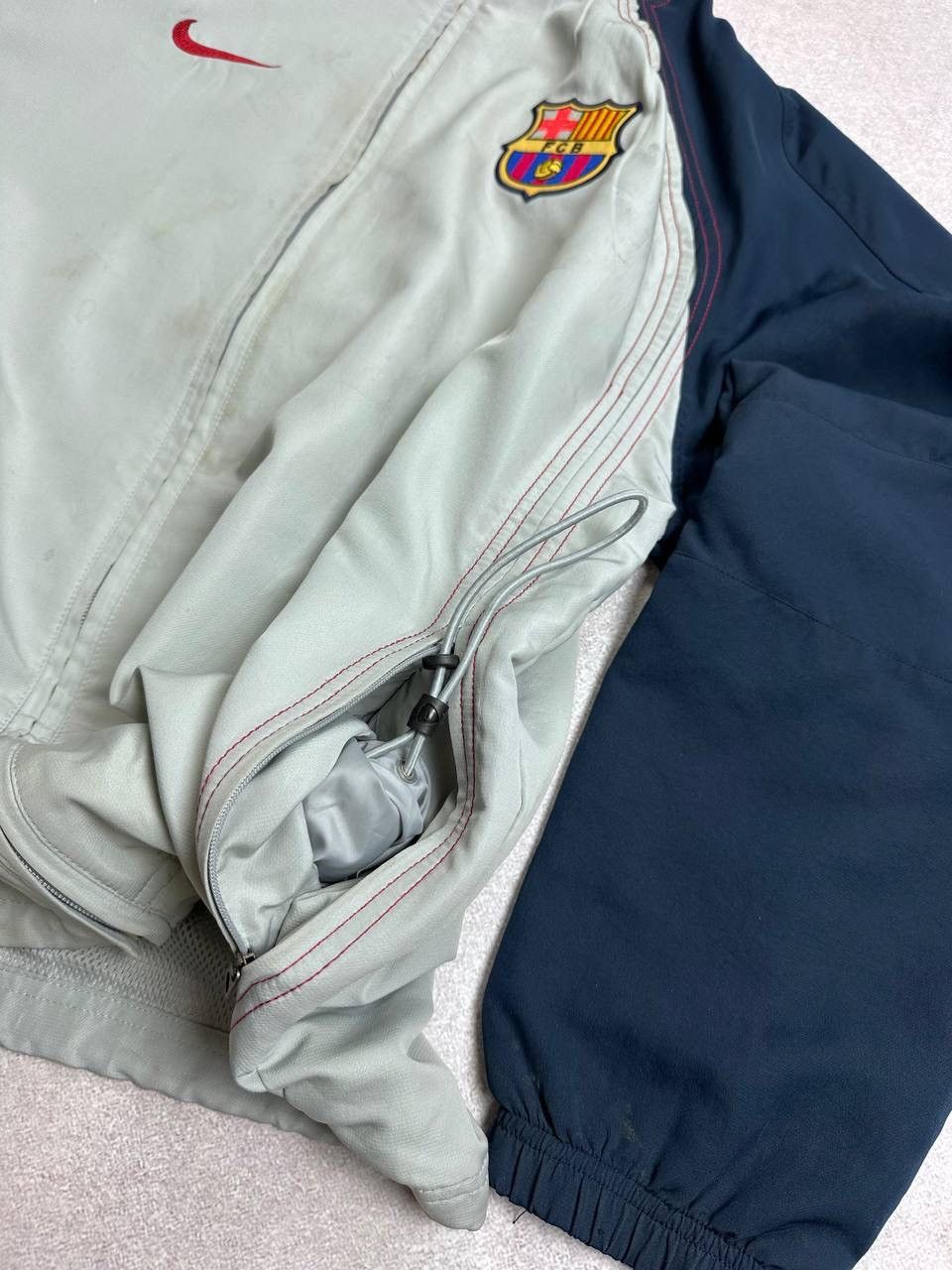 Nike × Vintage Vintage 90s Nike FC Barcelona Windbreaker Jacket Travis Y2K Size US L / EU 52-54 / 3 - 5 Thumbnail