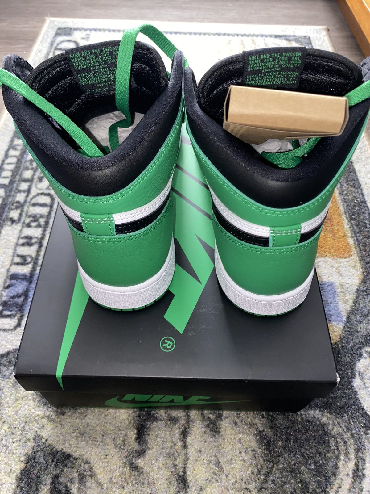 Jordan Brand × Nike Jordan 1 Retro High OG Lucky Green (7Y Grade School) Size US 8.5 / IT 38.5 - 5 Thumbnail