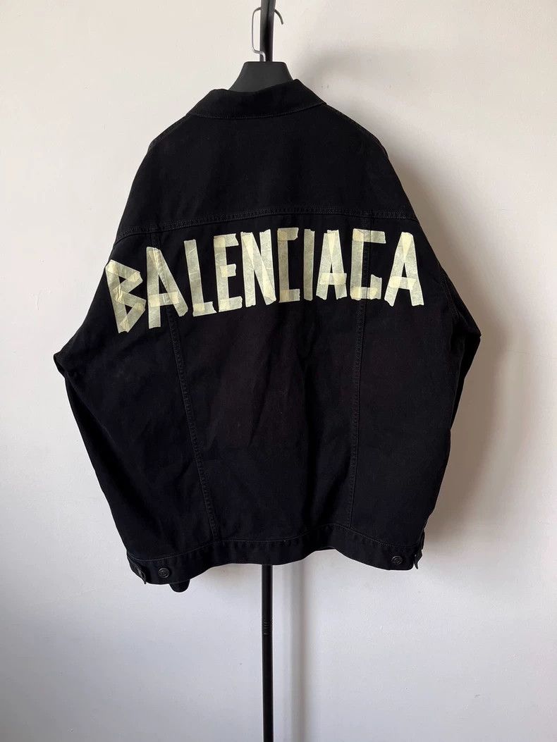 Balenciaga Balenciaga Logo monogrammed single-breasted long-sleeved d Size US S / EU 44-46 / 1 - 1 Thumbnail