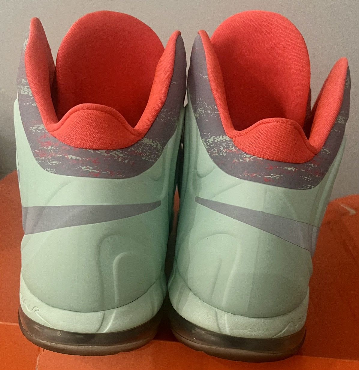 Nike Authentic Nike Air Max Hyperposite sneakers Christmas 11 Size US 11 / EU 44 - 5 Thumbnail