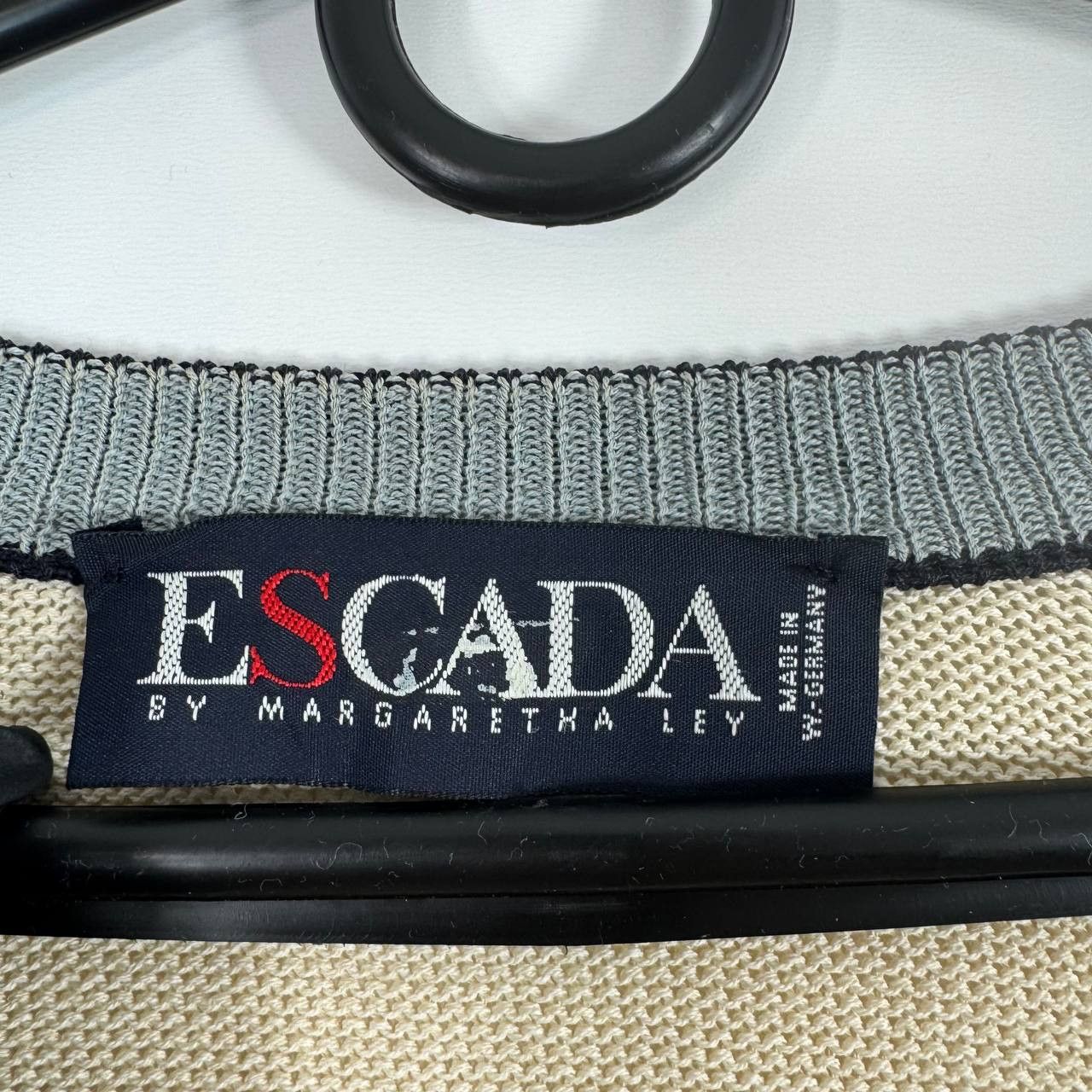 Escada Escada by Margaretha Ley Striped Knit Sweater Floral 38 Size M / US 6-8 / IT 42-44 - 3 Thumbnail