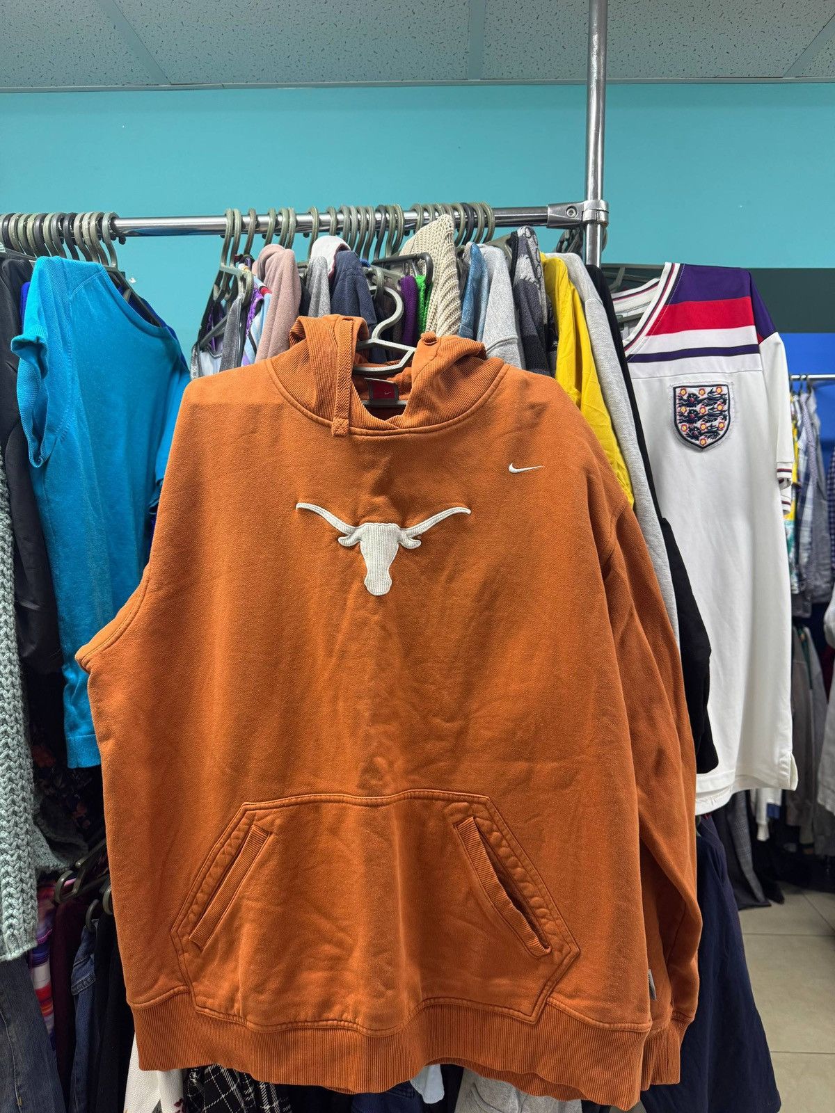Nike vintage UT Austin Texas Longhorns Nike Center Swoosh Hoodie Size US XL / EU 56 / 4 - 1 Thumbnail