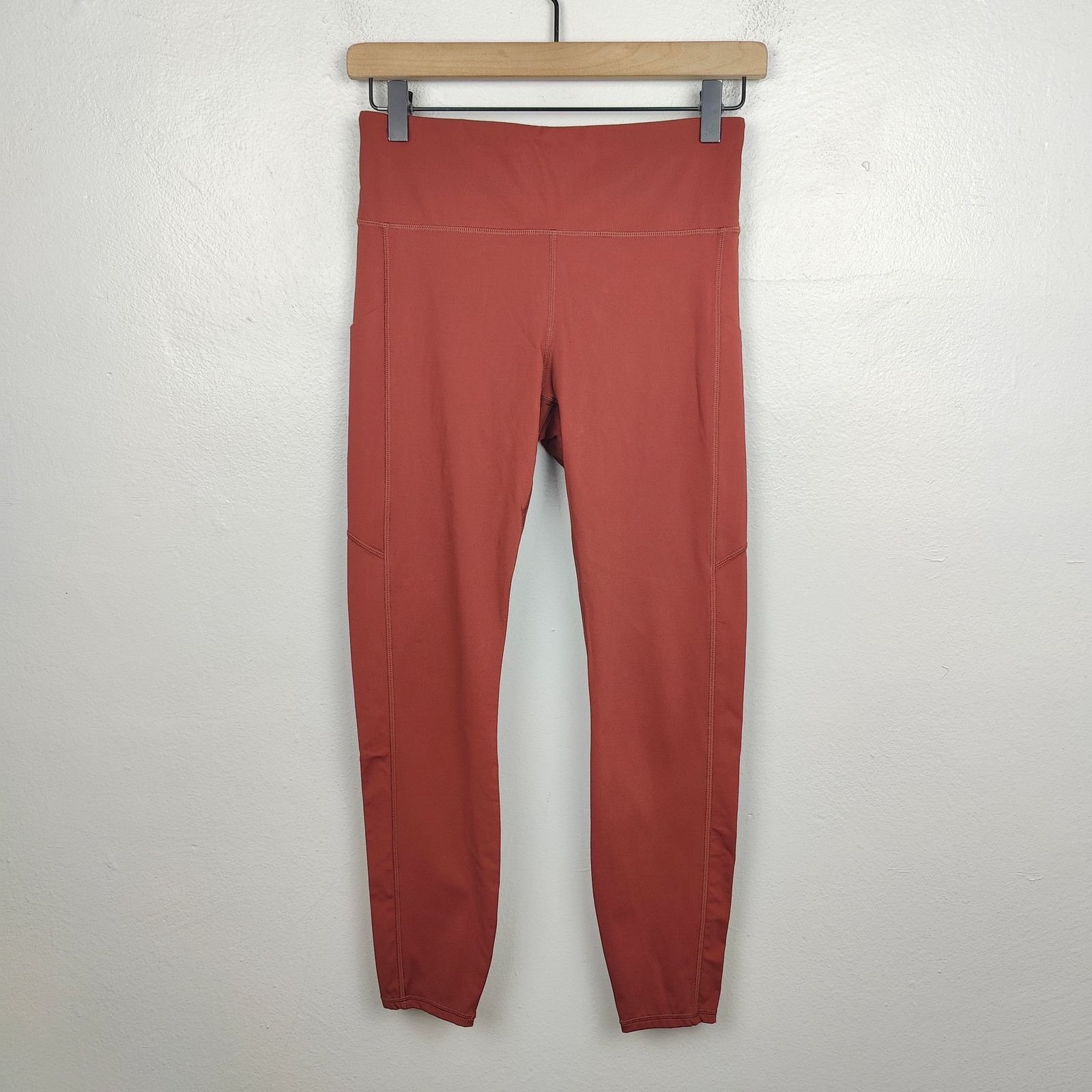 Vuori Vuori Studio Pocket Leggings Womens Small Deep Rust Red Size 28" / US 6 / IT 42 - 1 Thumbnail