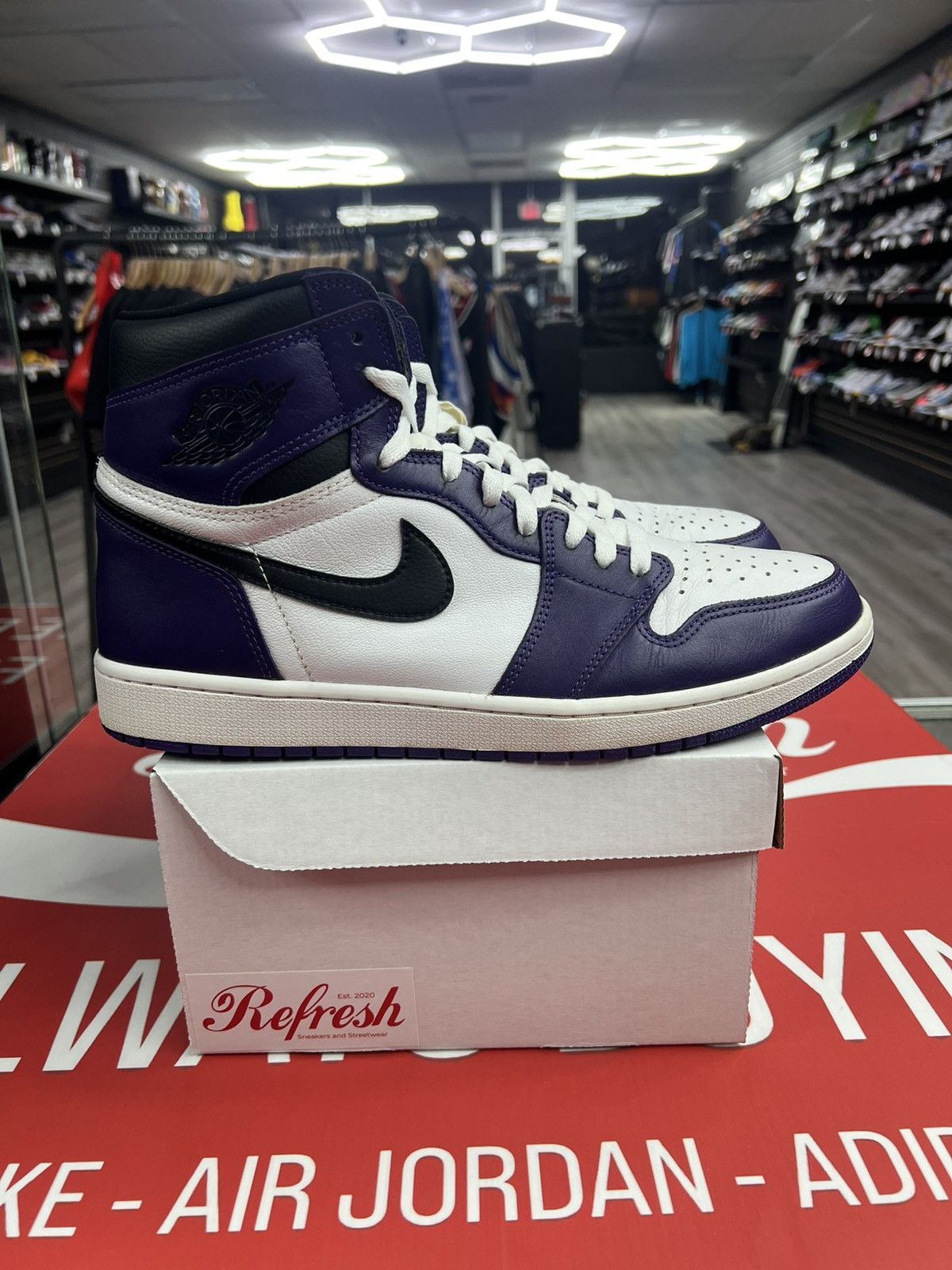 Jordan Brand Air Jordan 1 Court Purple Size 12 Size US 12 / EU 45 - 1 Thumbnail