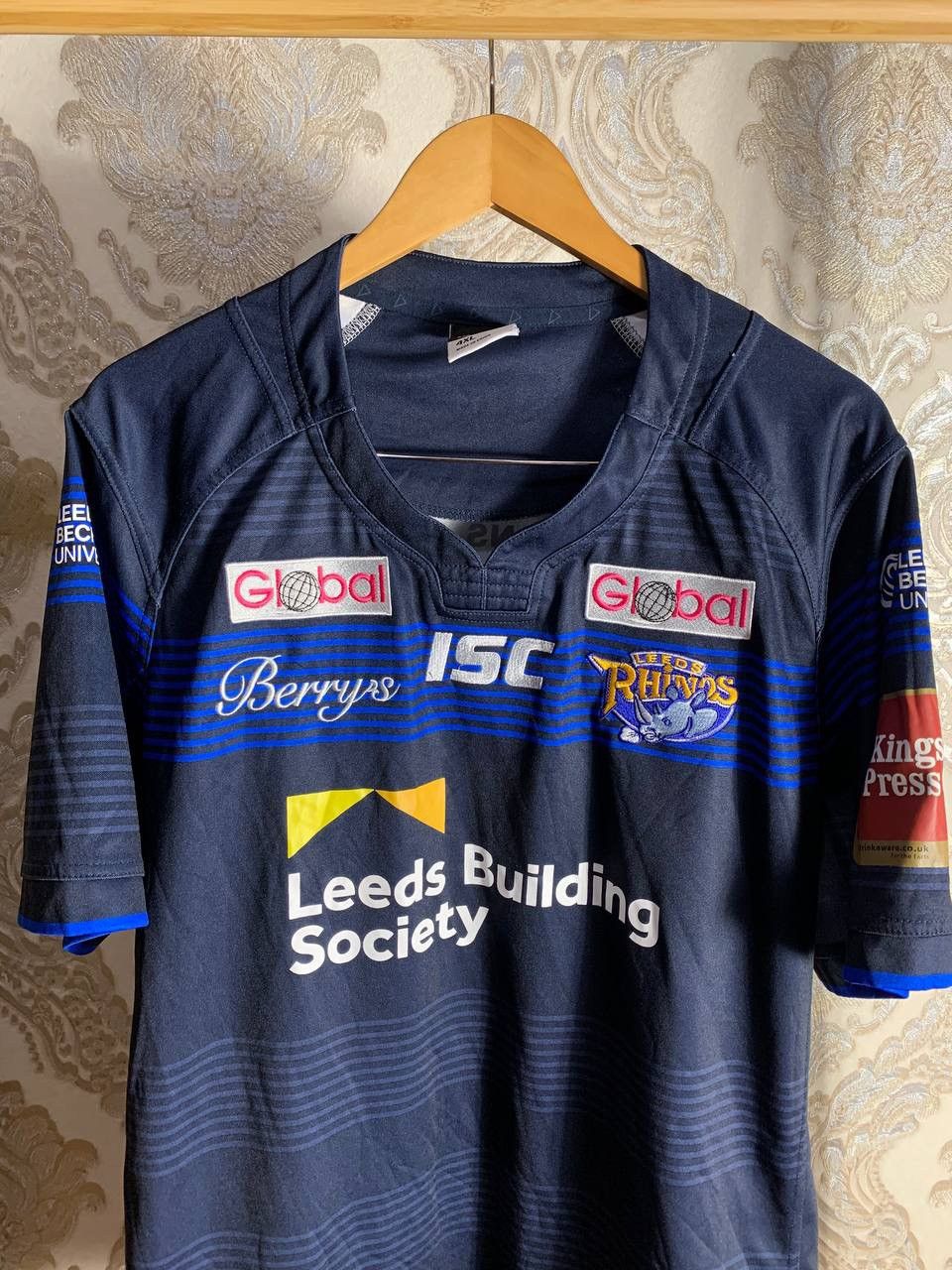 Canterbury of New Zealand VINTAGE LEEDS RHINOS RYAN HALL ENGLAND RUGBY JERSRY RETRO Size US XXL / EU 58 / 5 - 2 Thumbnail