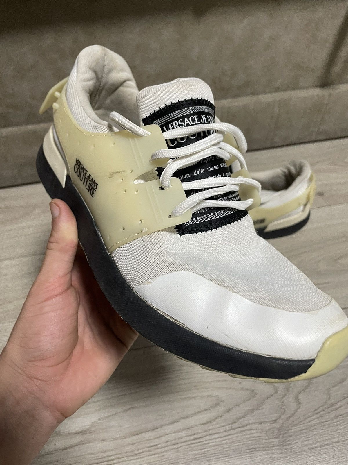 Versace Versace Jeans Couture White Sneakers Size 43 Vintage Size US 10 / EU 43 - 14 Thumbnail