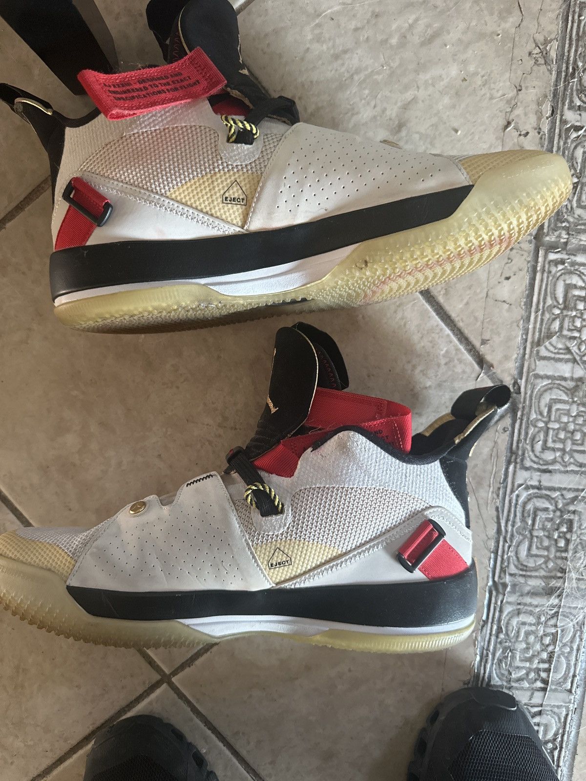 Jordan Brand × Nike Air Jordan XXXIII Size US 11 / EU 44 - 1 Thumbnail