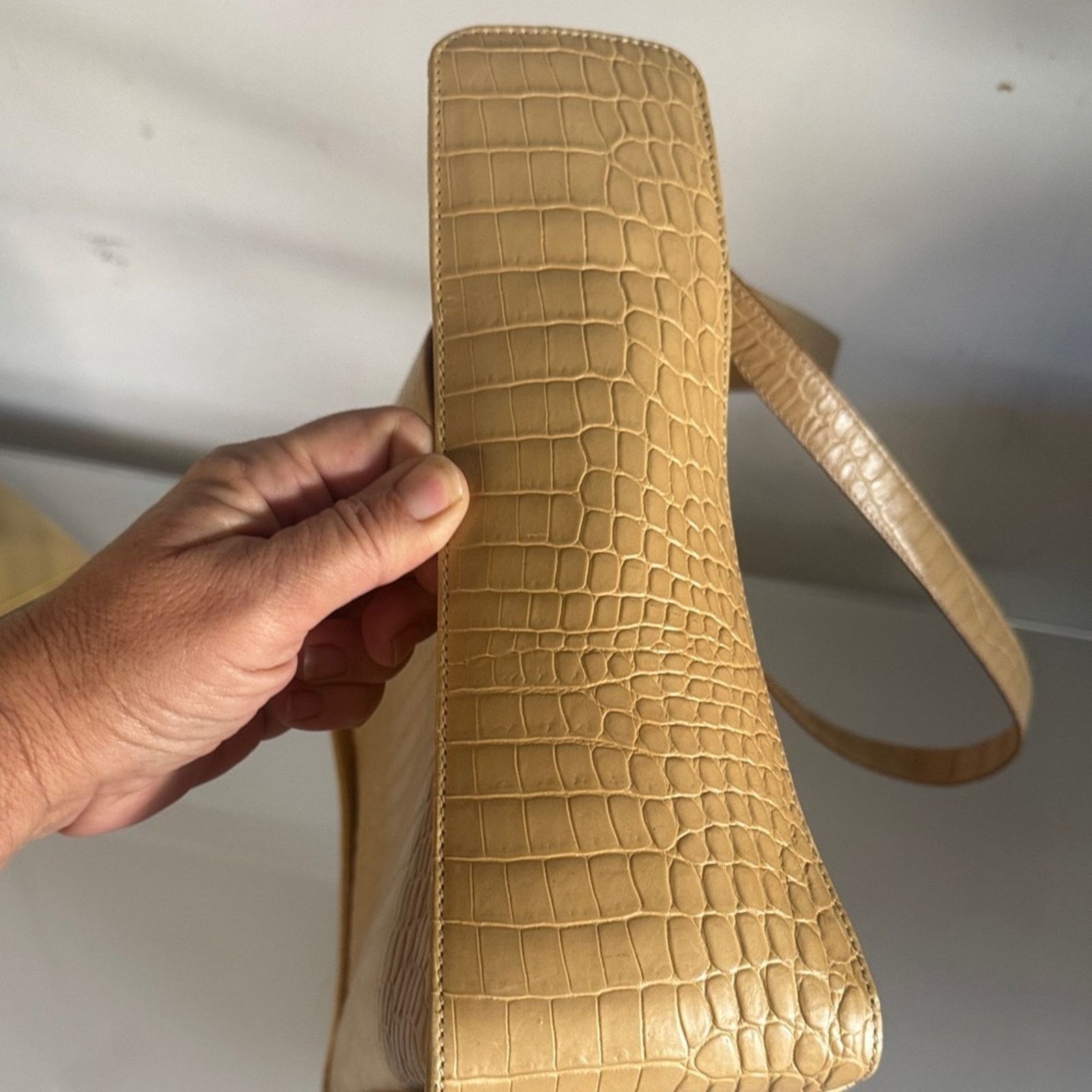 Salvatore Ferragamo Salvatore Ferragamo Gancini Crocodile-Embossed Tote - Beige Size ONE SIZE - 6 Thumbnail