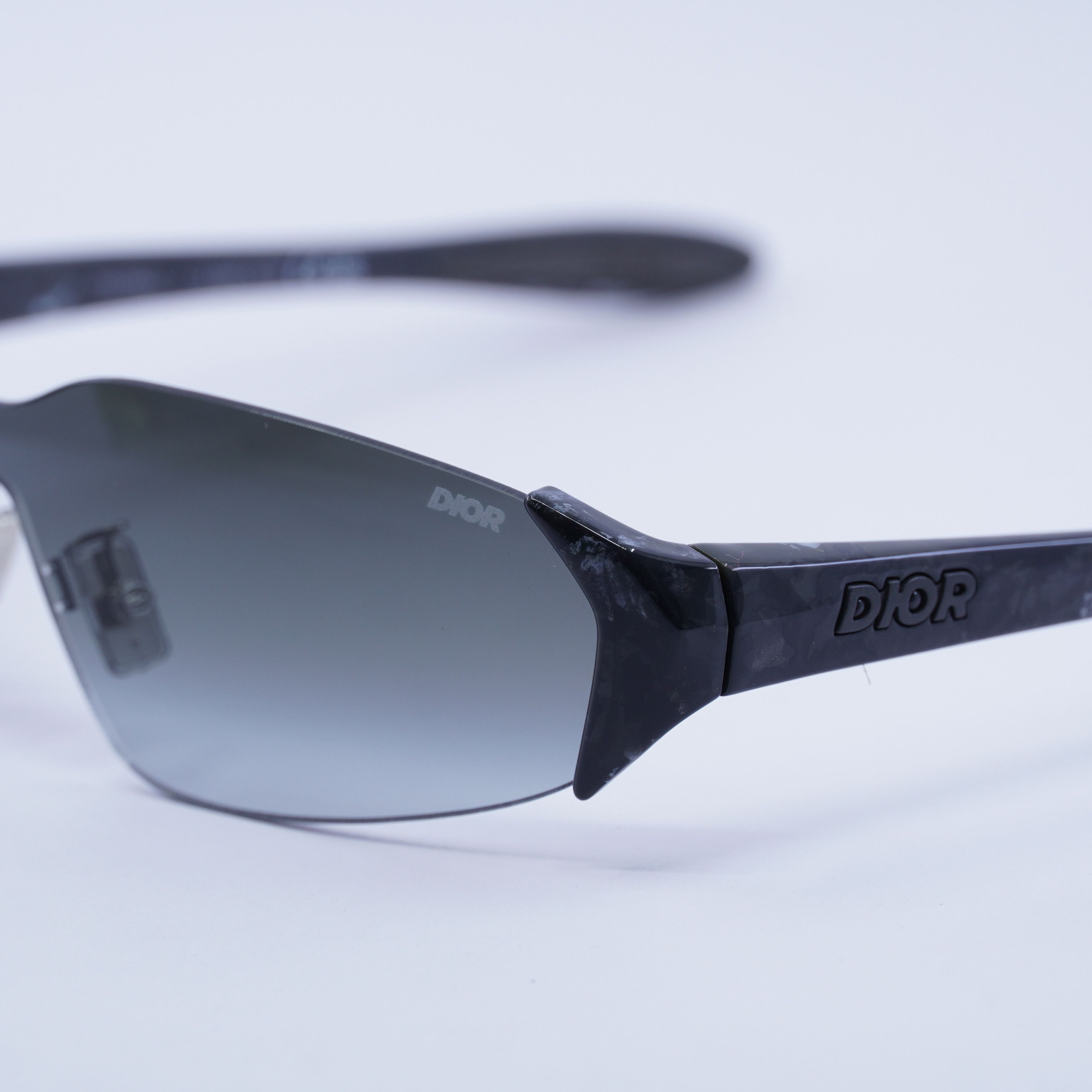 Dior Dior DIORBAY M1U 10A1 Sunglasses Black Geometric Frame Size ONE SIZE - 2 Thumbnail