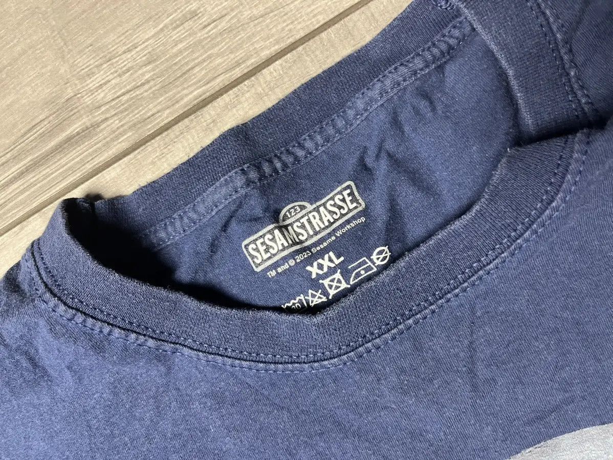 Japanese Brand Sesame Street Tshirt Japanese kaws size XXLarge Size US XXL / EU 58 / 5 - 4 Thumbnail