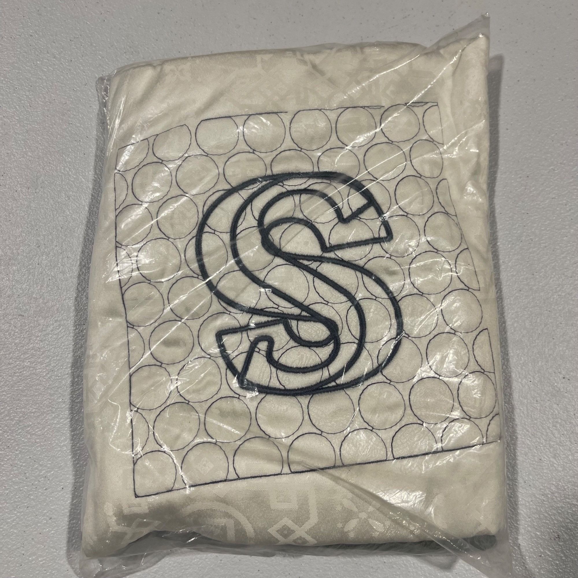 Some Ware NEW CLOT x SOMEWARE RARE COLLAB "S" LS SHIRT SZ ONE SIZE Size US L / EU 52-54 / 3 - 6 Thumbnail