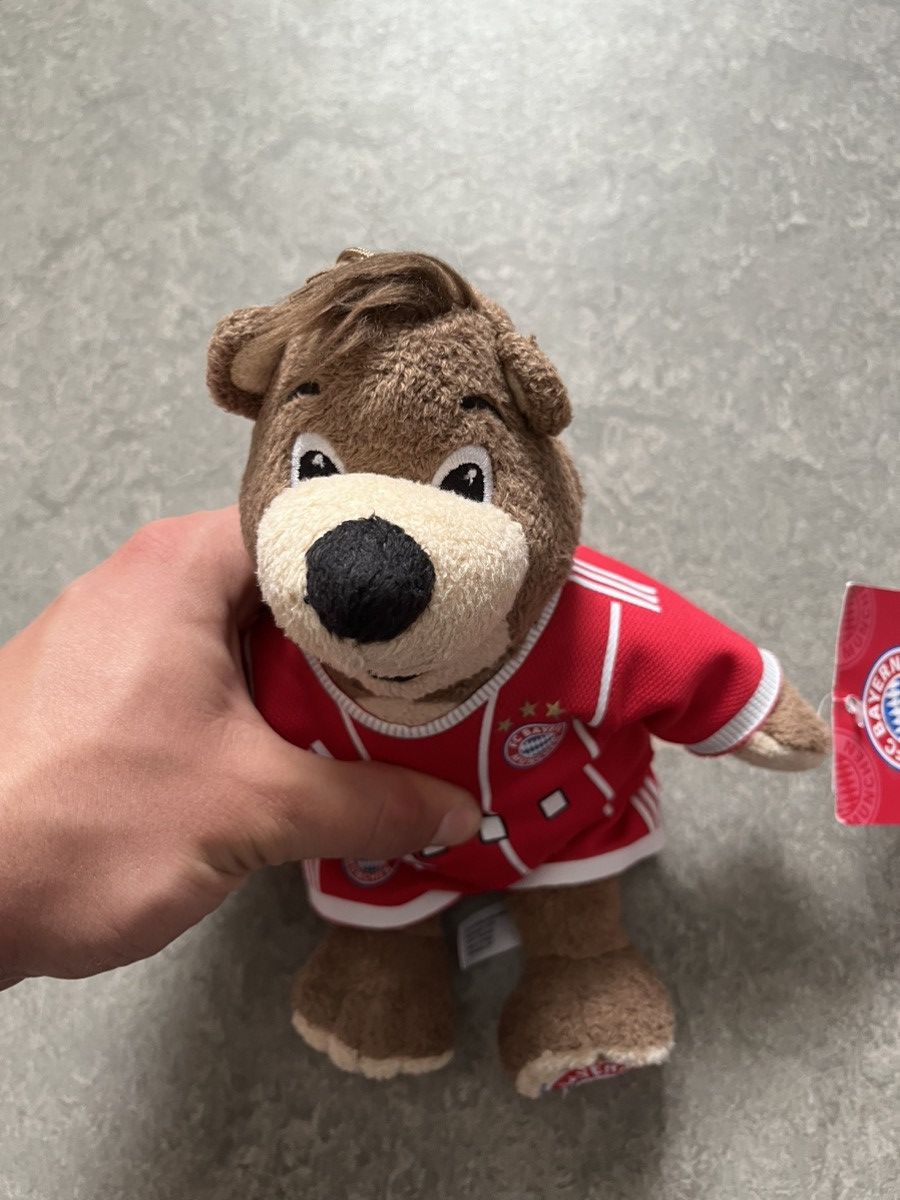 Designer FC Bayern Munich Berni Mascot Plush Toy 🧸 Official Product Size ONE SIZE - 1 Thumbnail