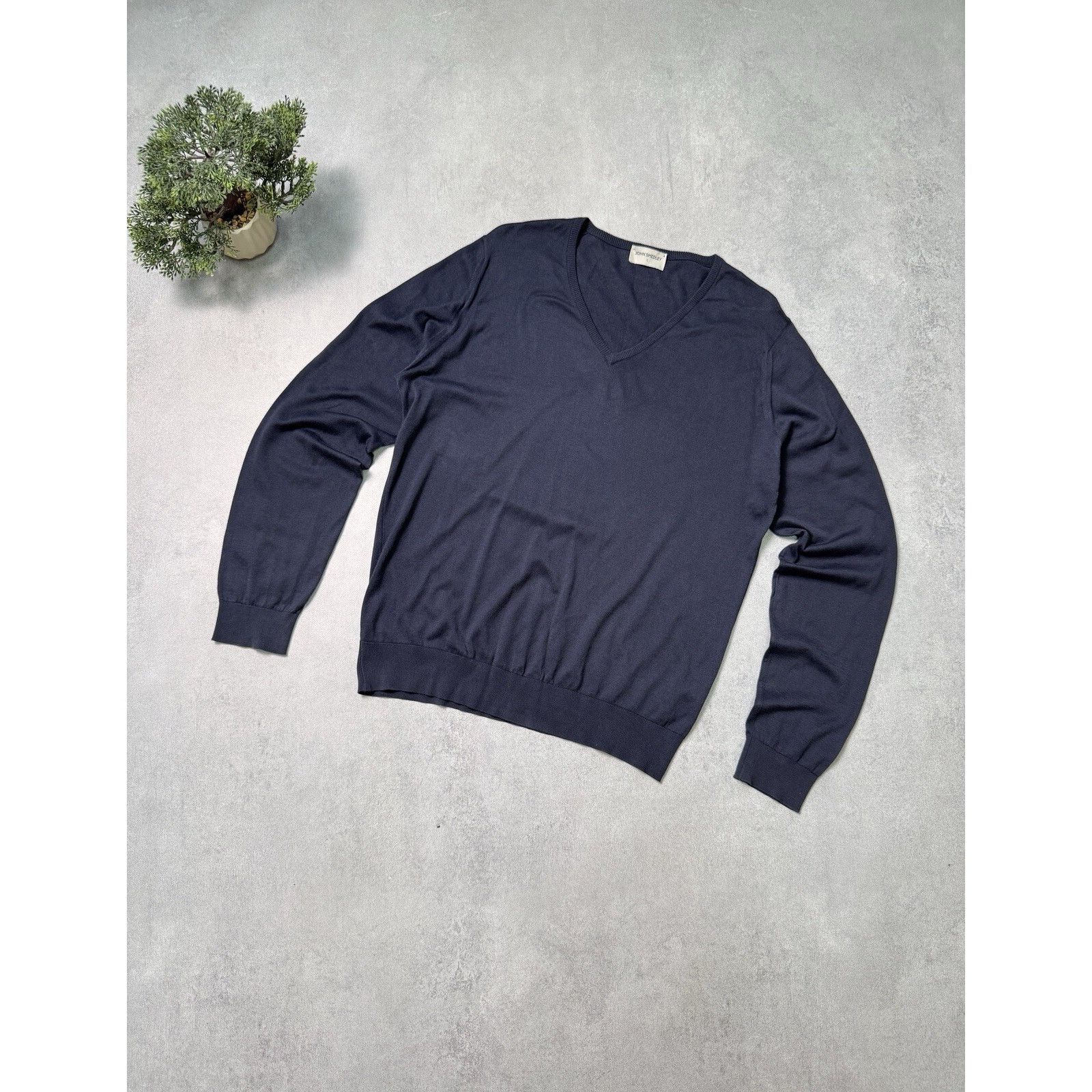 John Smedley John Smedley V Neck Men Sweater Cotton Jumper Pullover Size US L / EU 52-54 / 3 - 1 Thumbnail