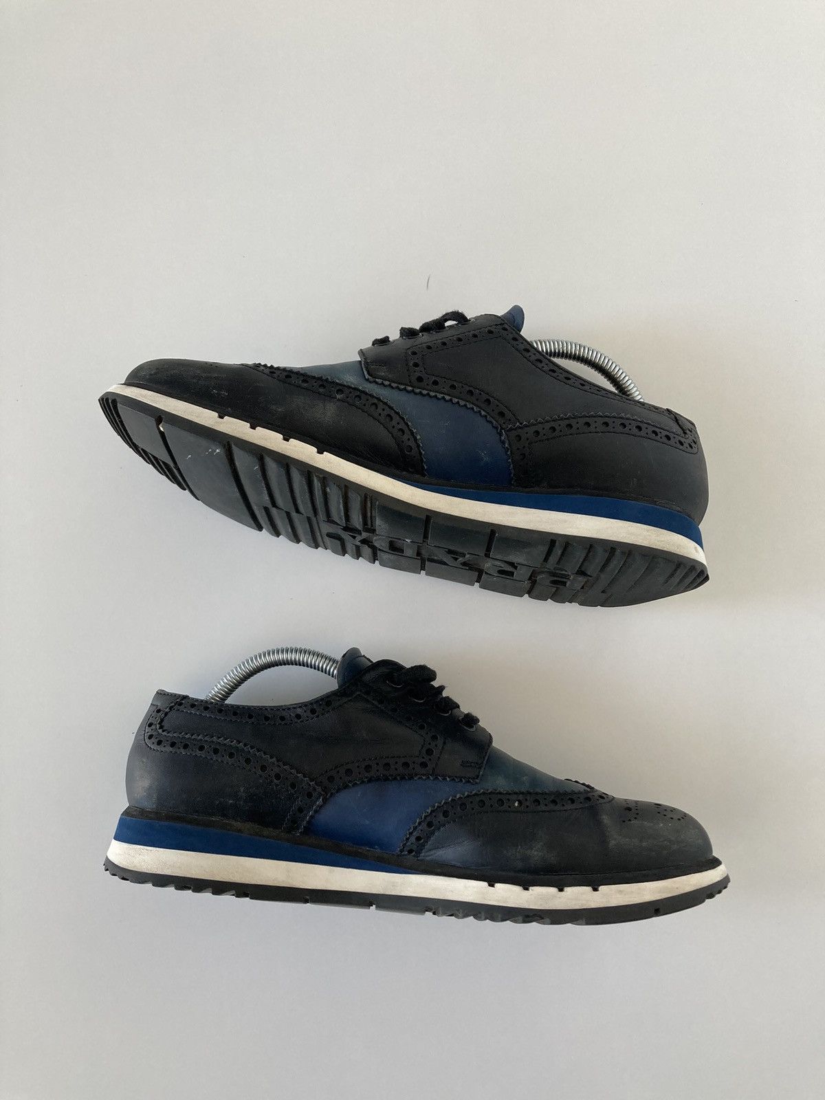 Prada Vintage prada perforated leather lace up casual shoes 8 43 Size US 8 / EU 41 - 4 Thumbnail