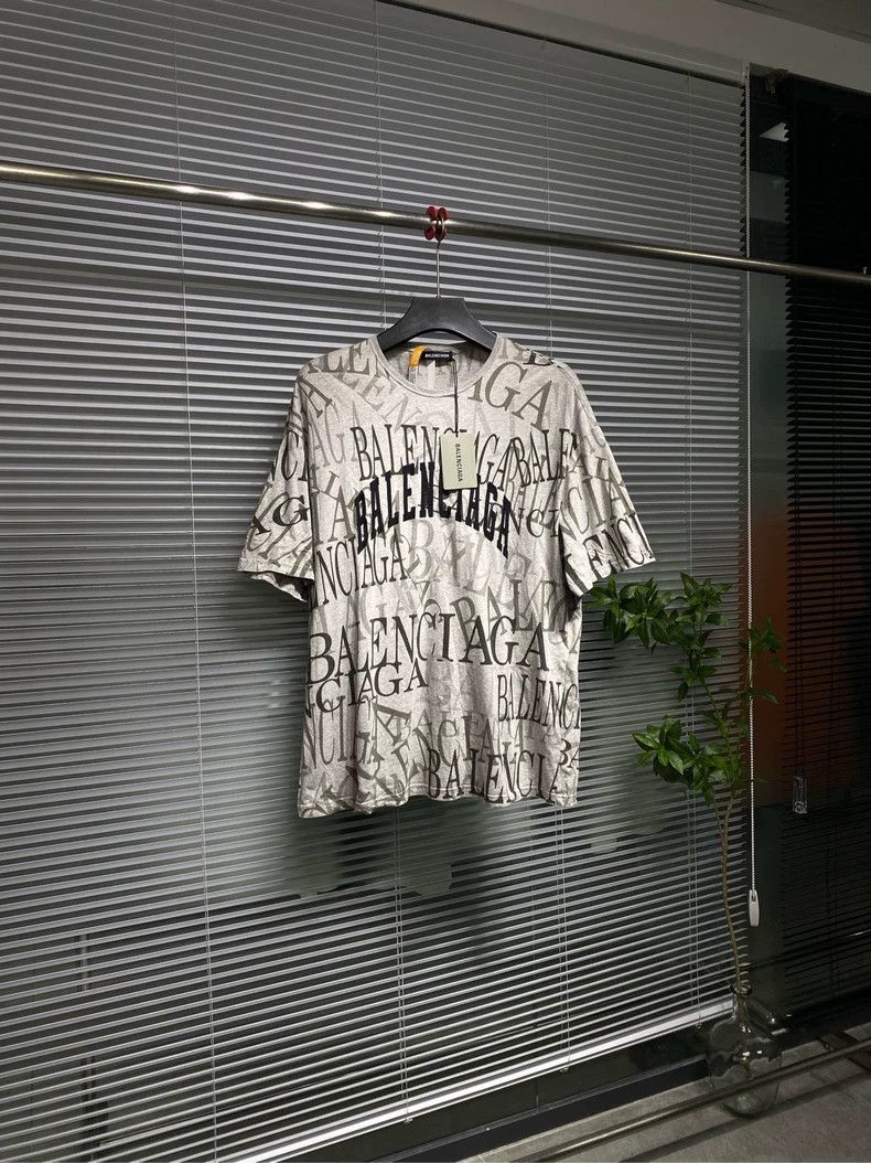 Balenciaga Balenciaga Make the old bullet screen logo short sleeves 25 Size US XS / EU 42 / 0 - 1 Thumbnail
