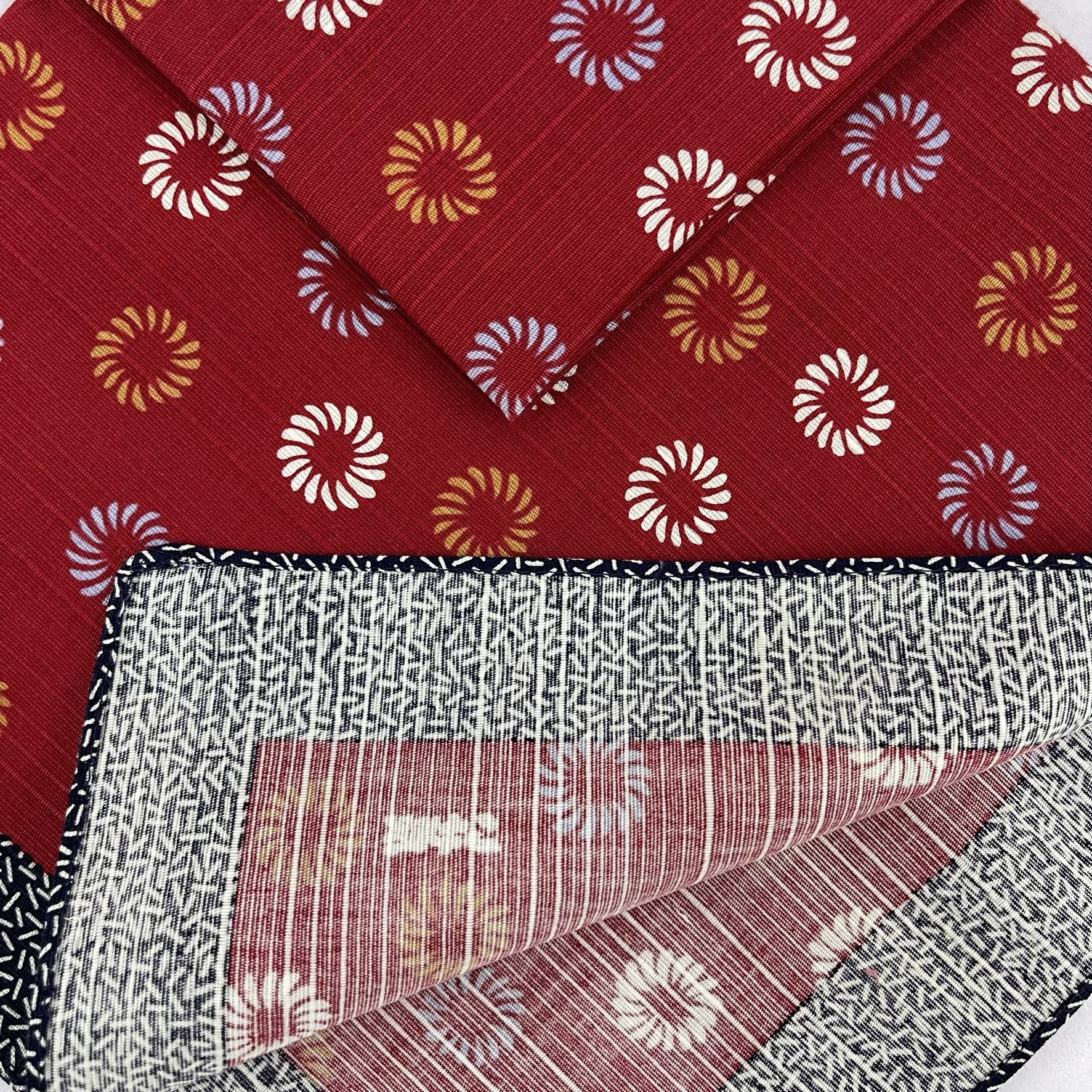 Japanese Brand × Vintage Vintage Japanese Furoshiki Handkerchief Wrap Gift - 5082 Size ONE SIZE - 7 Thumbnail