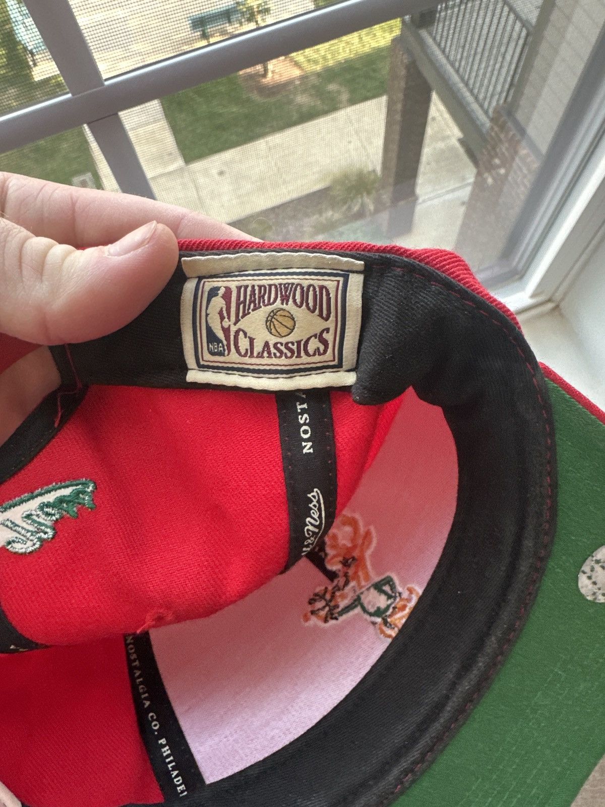 Mitchell & Ness Mitchell & Ness ; Milwaukee Bucks Hat Size ONE SIZE - 6 Thumbnail