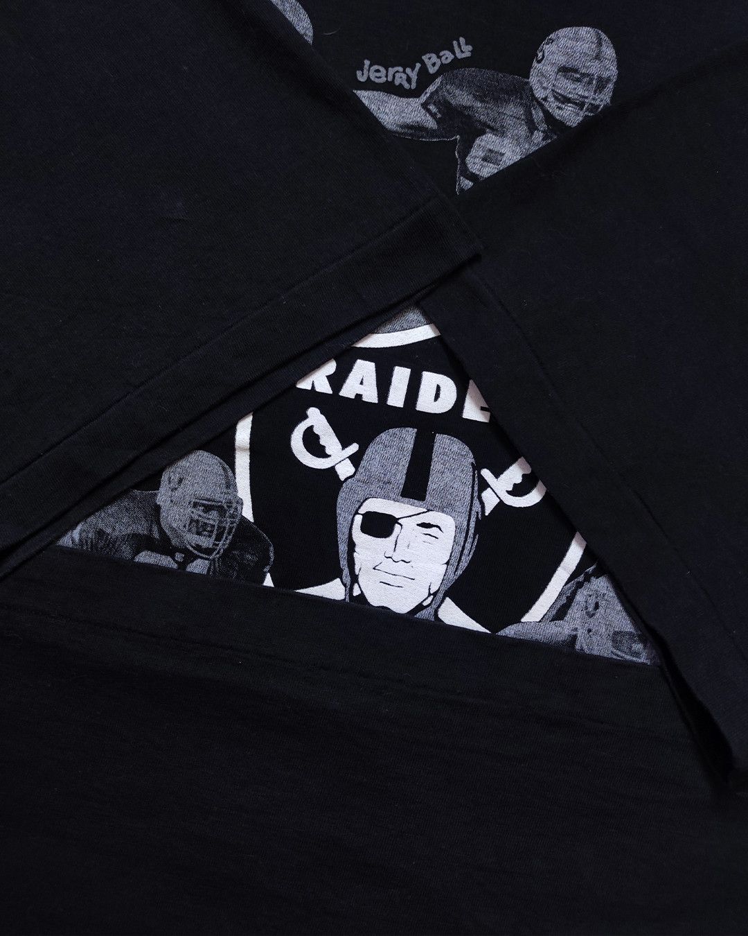 NFL × Vintage Rare 1995 NFL Oakland Riders Defense vintage tee Size US L / EU 52-54 / 3 - 7 Thumbnail