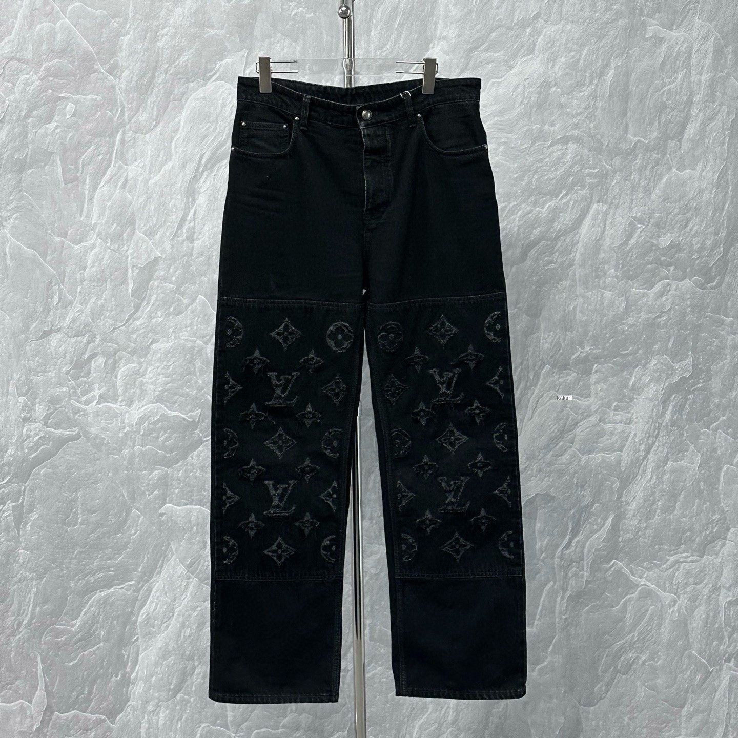 Louis Vuitton Louis Vuitton SS26 Distressed Logo Denim Pants Size US 30 / EU 46 - 1 Thumbnail