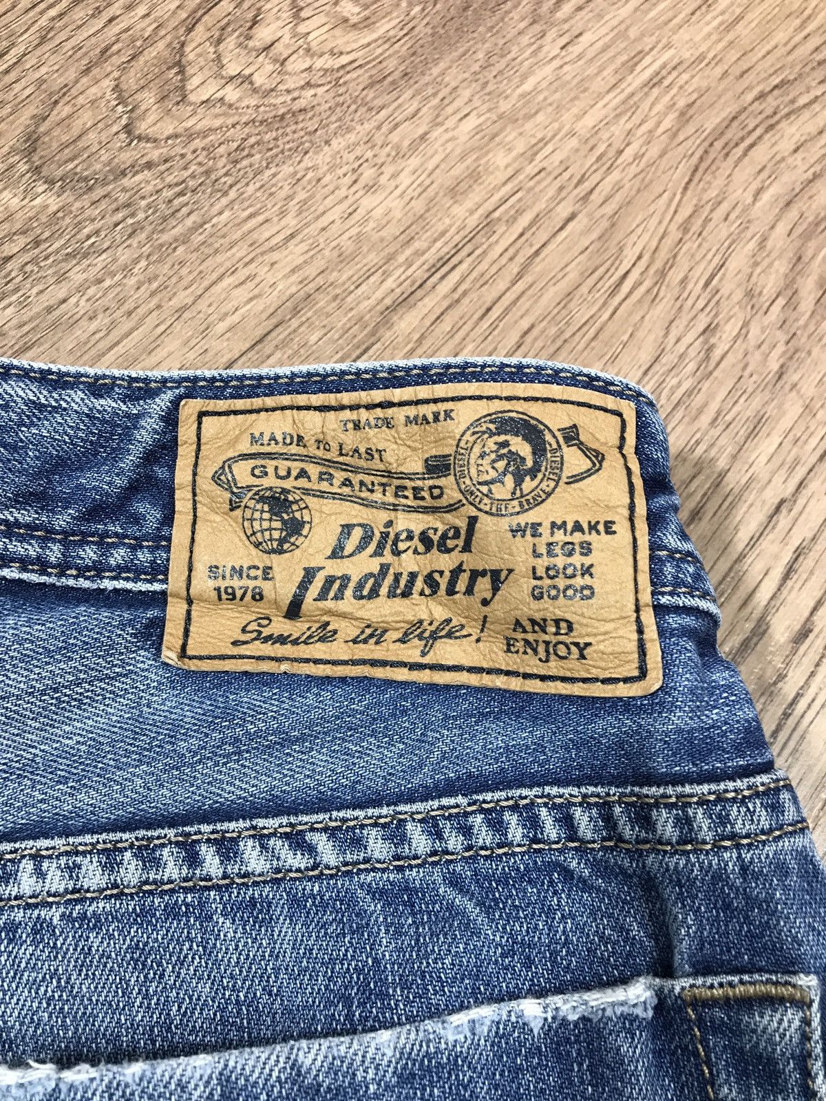 Diesel Diesel Vintage Distressed Denim Pants Jeans Size US 33 - 17 Thumbnail