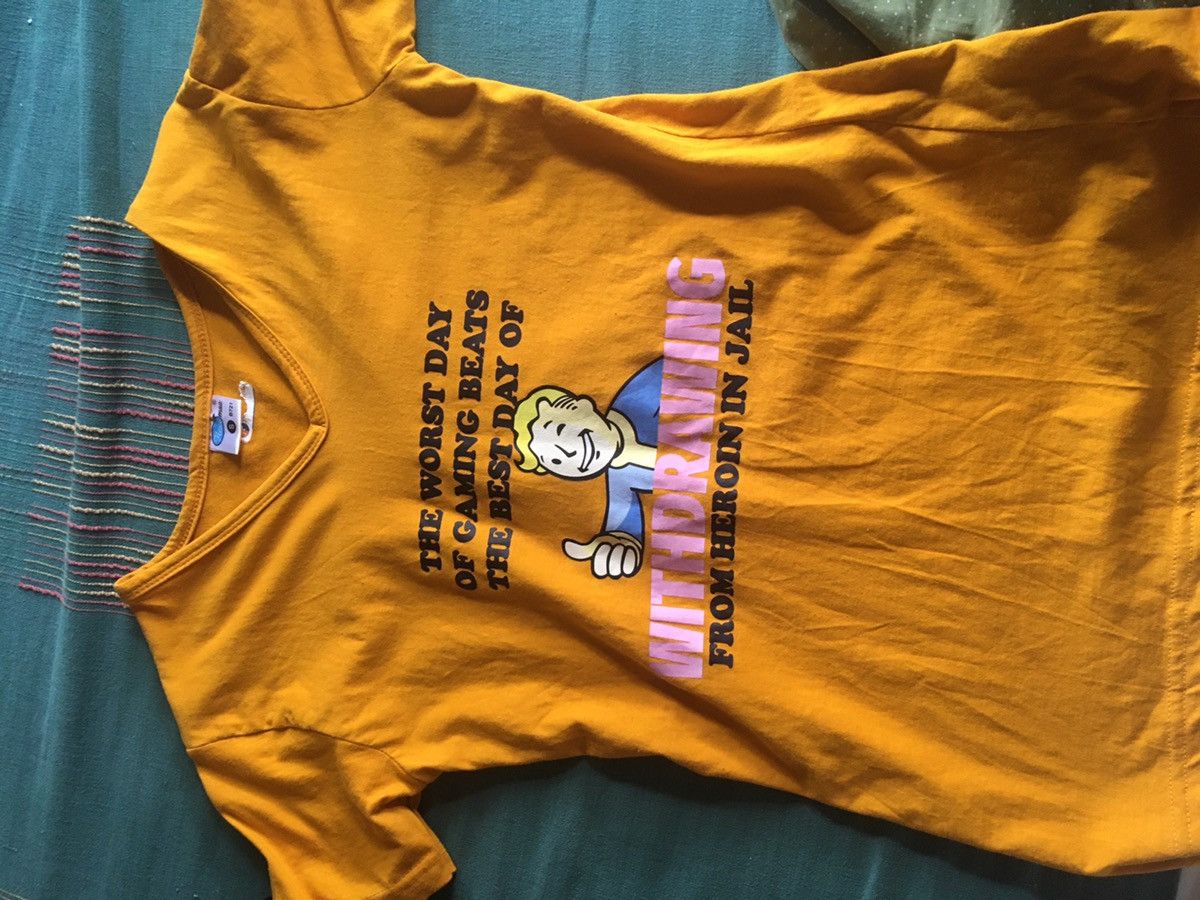 Japanese Brand × Optic Gaming × Vintage Fallout heroin tshirt Size S / US 4 / IT 40 - 3 Thumbnail