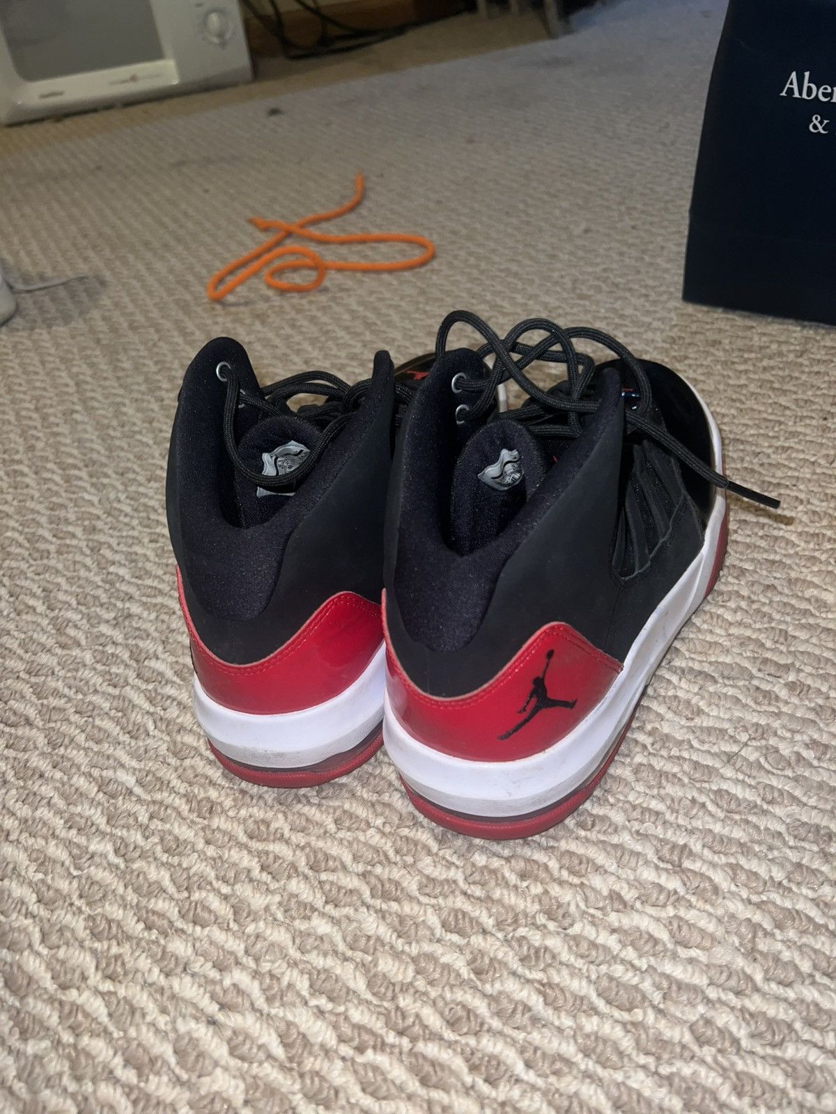 Nike Air Jordan Max Aura “Black Gym Red” Size US 10.5 / EU 43-44 - 5 Thumbnail