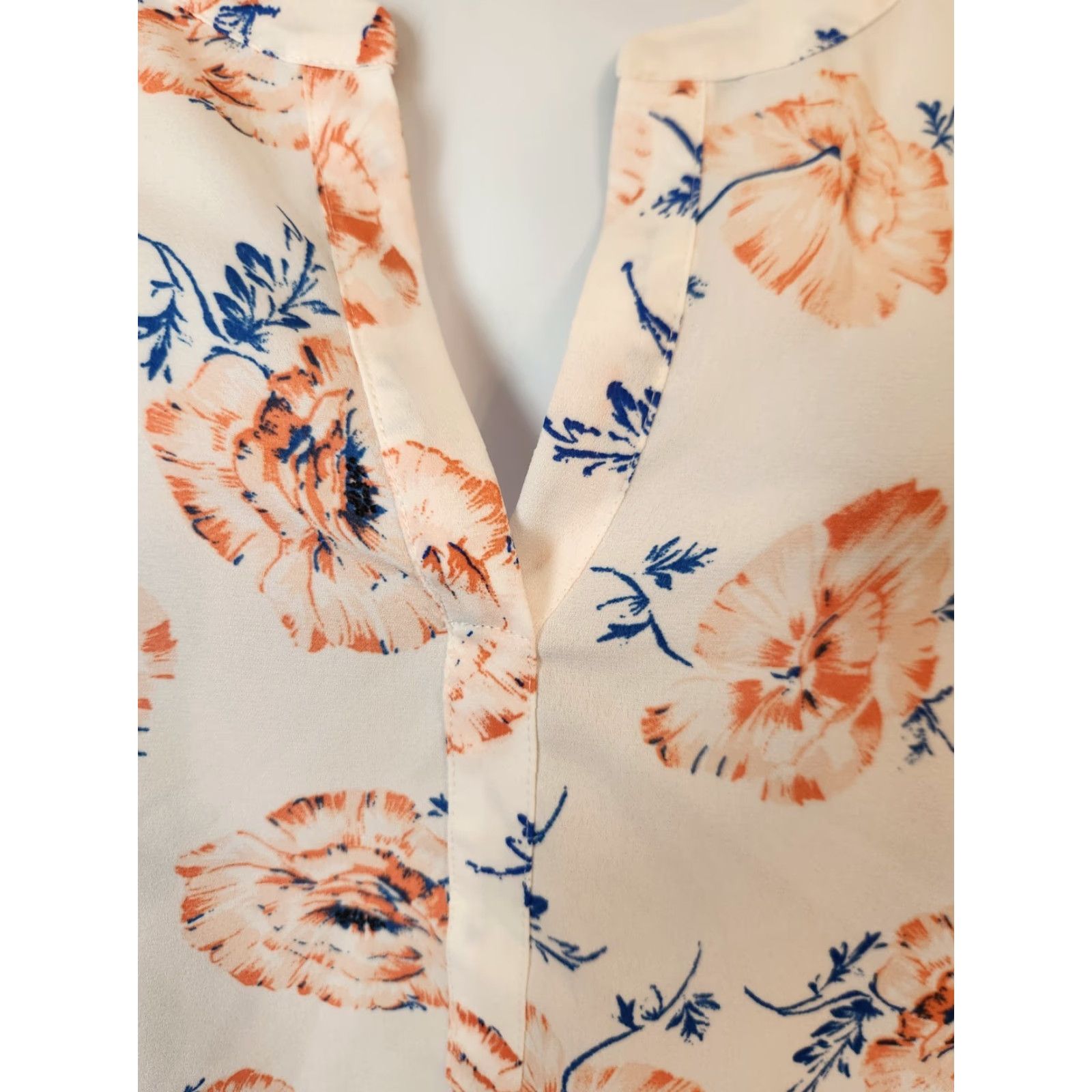 Vintage Daniel Rainn White Floral Print Roll Tab Sleeve Lightweight Top 2X Plus Blouse Ladies Size XXL / US 16-18 / IT 52-54 - 2 Thumbnail